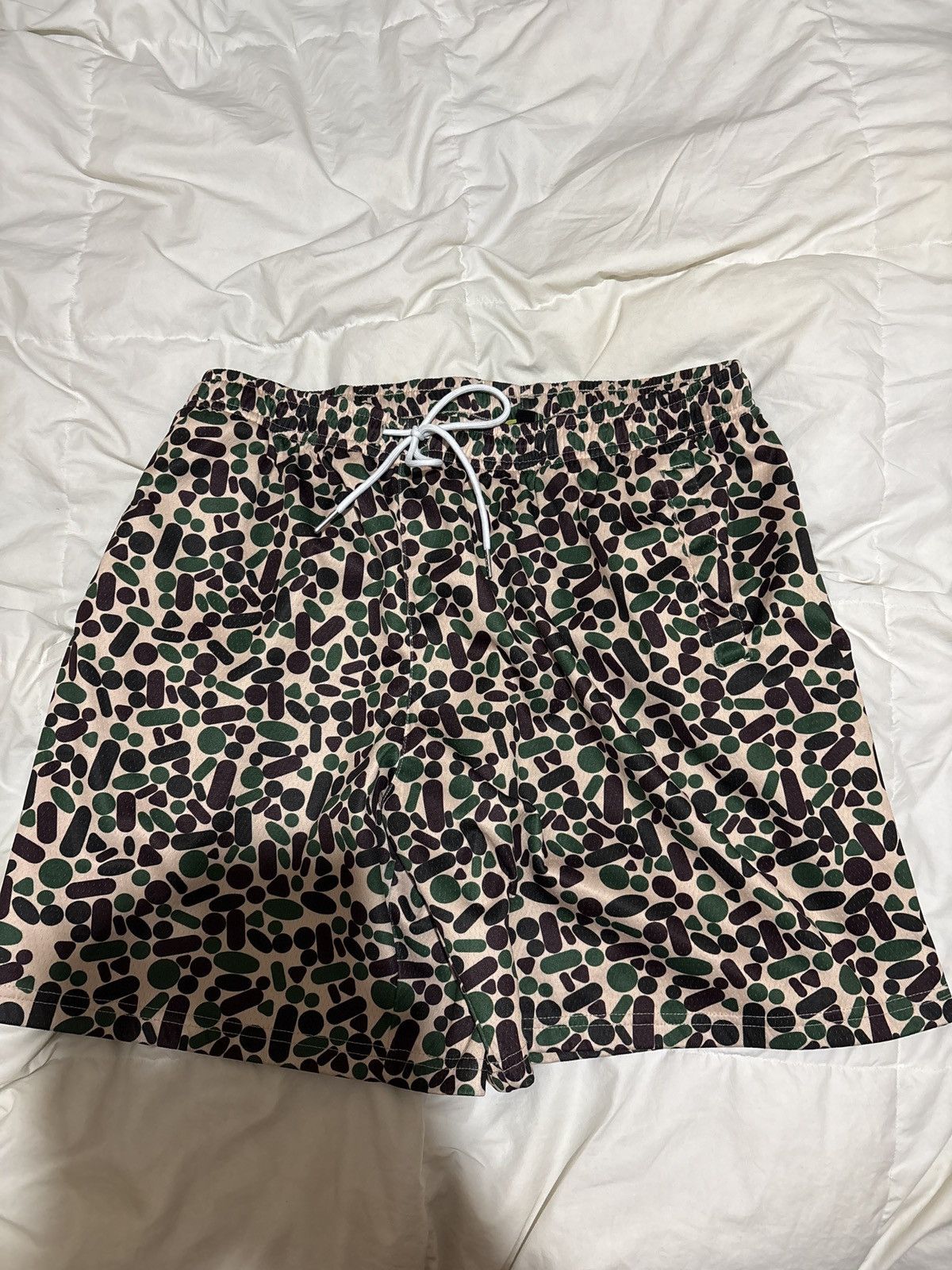 Other Prescribed Shelter pill shorts Size US 32 / EU 48 - 3 Thumbnail