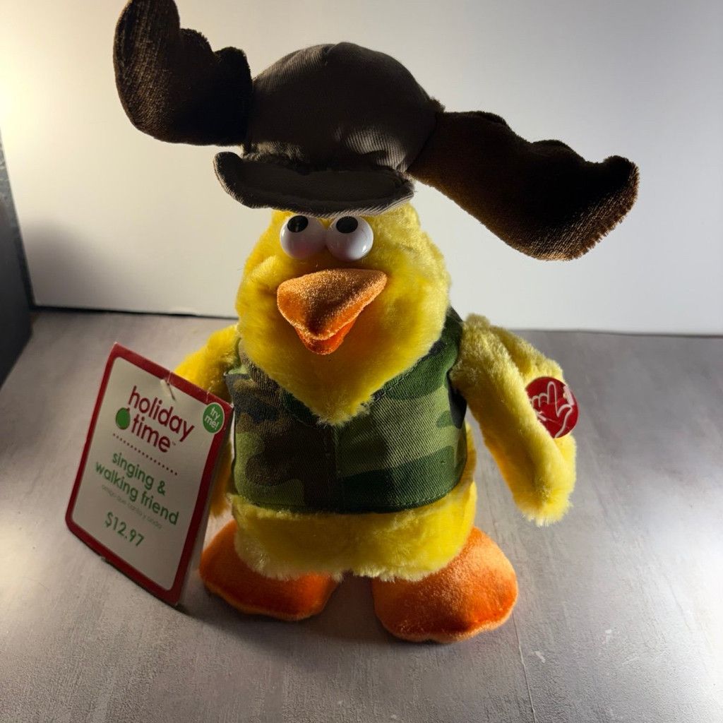 J Brand RARE-Dan Dee PlushChristmasChicken Size 26 - 1 Thumbnail