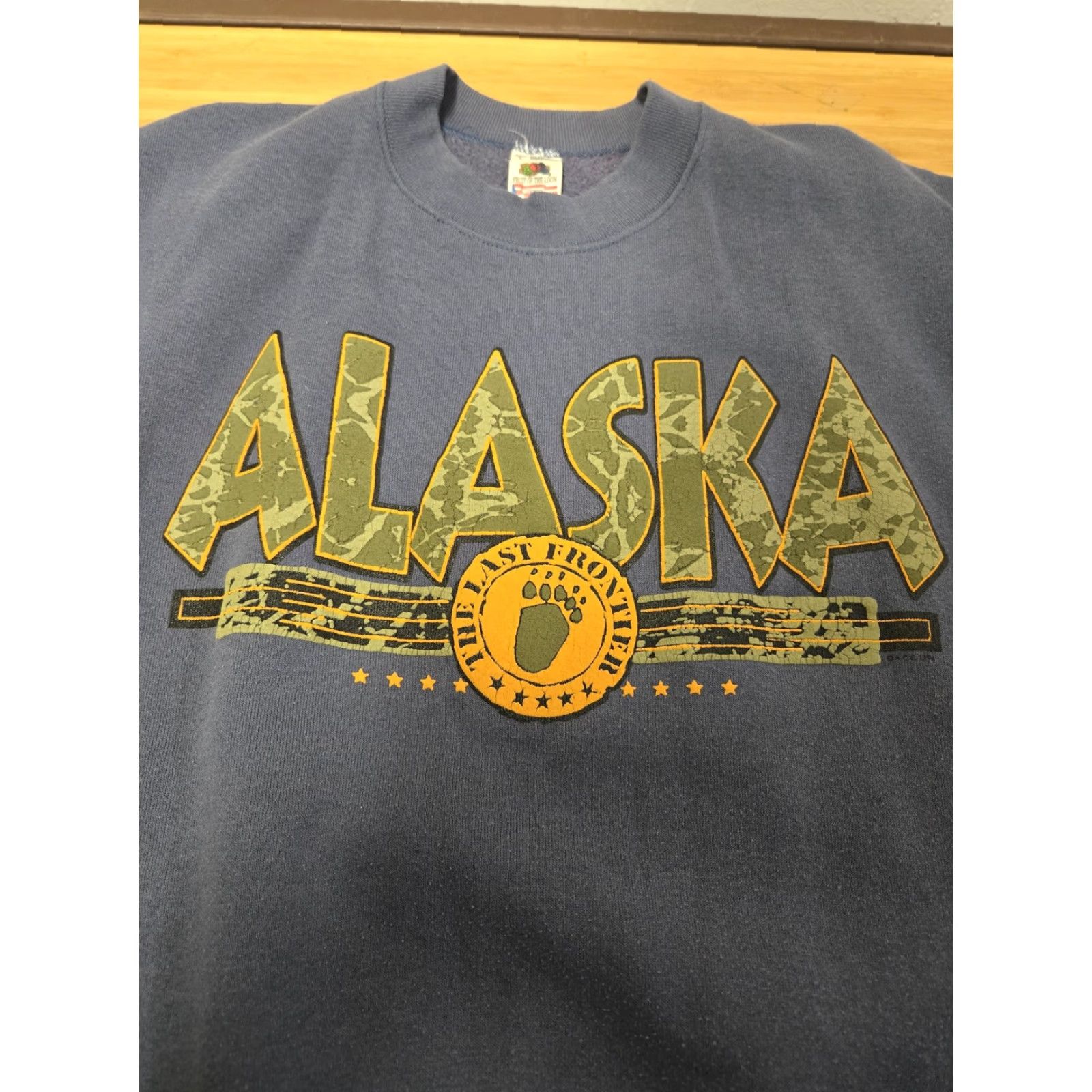 Fruit Of The Loom VINTAGE Fruit of the Loom Sweatshirt Mens Large Alaska Last Frontier USA 90s Blue Graphic Print Crew Neck Cotton Polyester Pullover Size US L / EU 52-54 / 3 - 4 Thumbnail