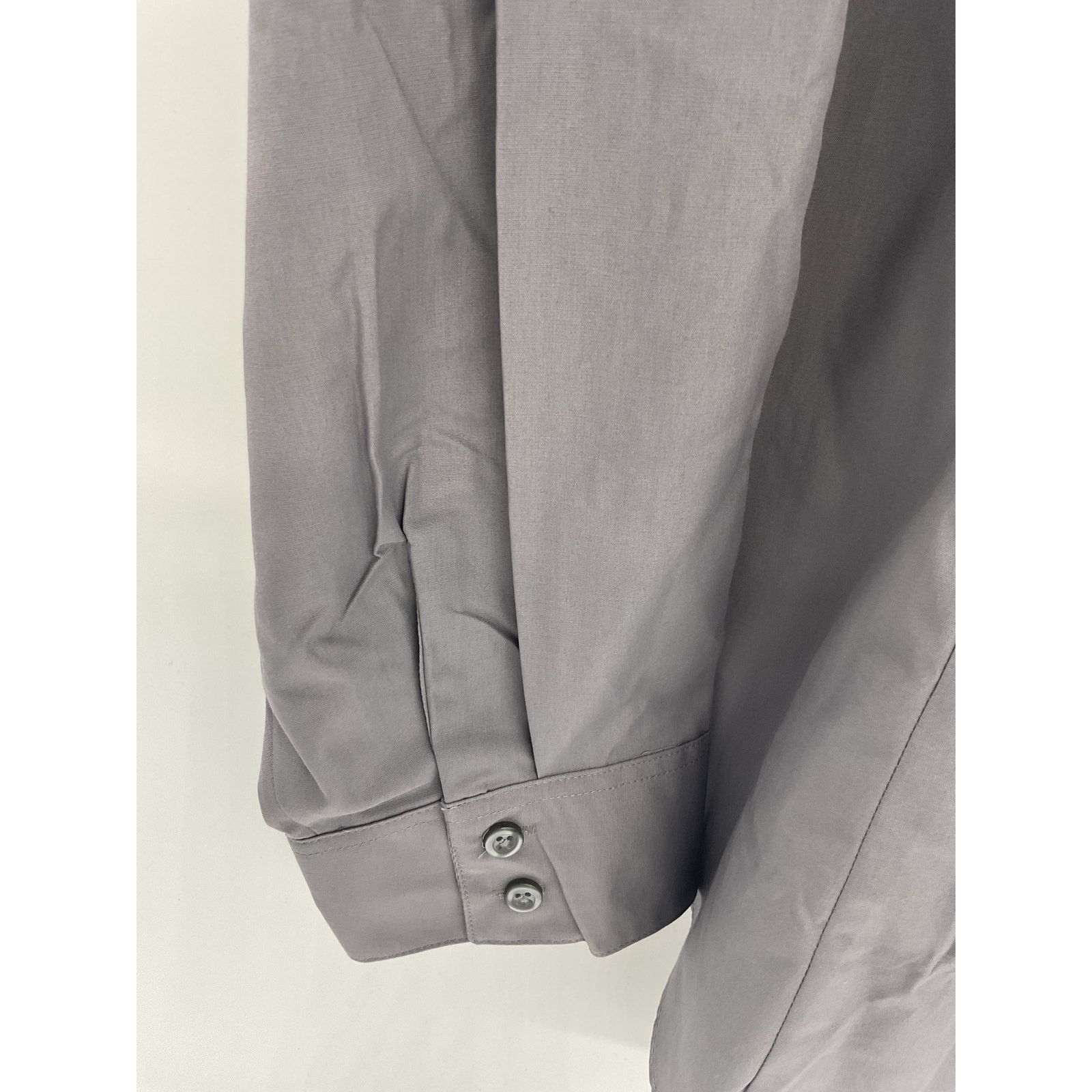 Van Heusen Van Heusen Women’s Button-up Dress Shirt - Size 24-26/3XL Size 3XL / US 20-22 - 3 Thumbnail