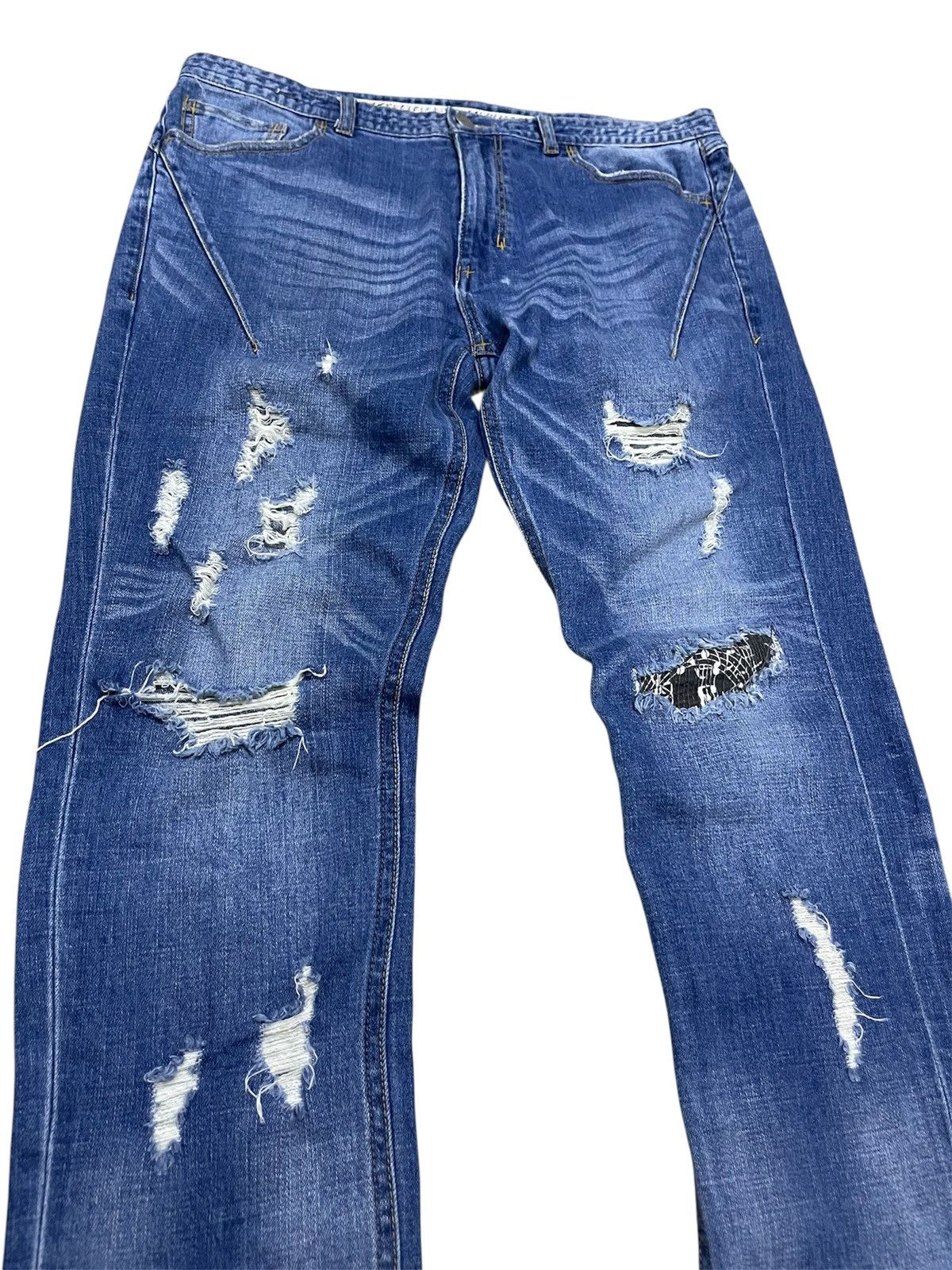 Number (N)ine Number N(ine) Skiny Jeans Distressed Size US 33 - 11 Thumbnail