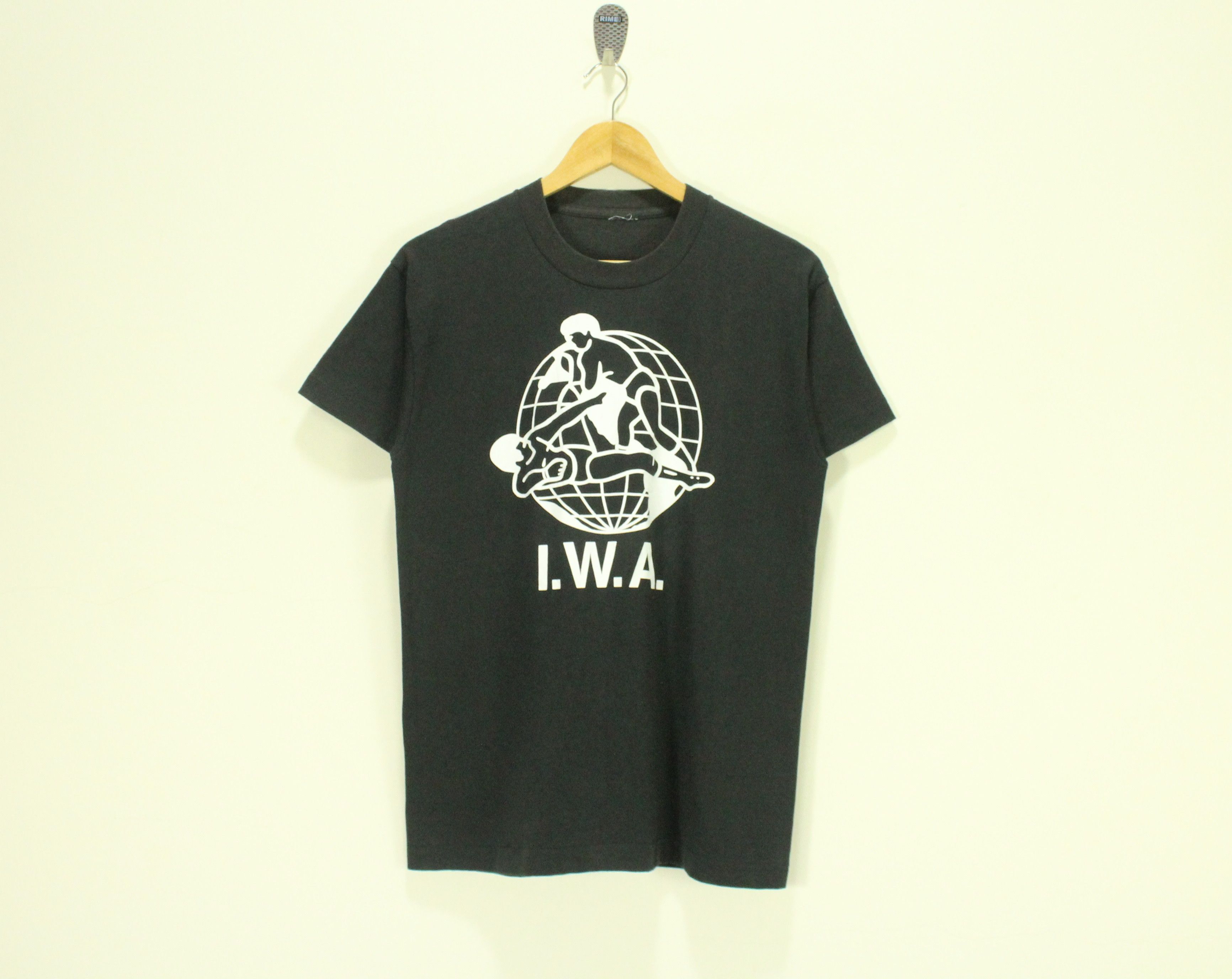 Vintage × WWE × WWF Vintage I.W.A. T Shirt Wrestling Single Stitch Shirt Size US S / EU 44-46 / 1 - 1 Thumbnail
