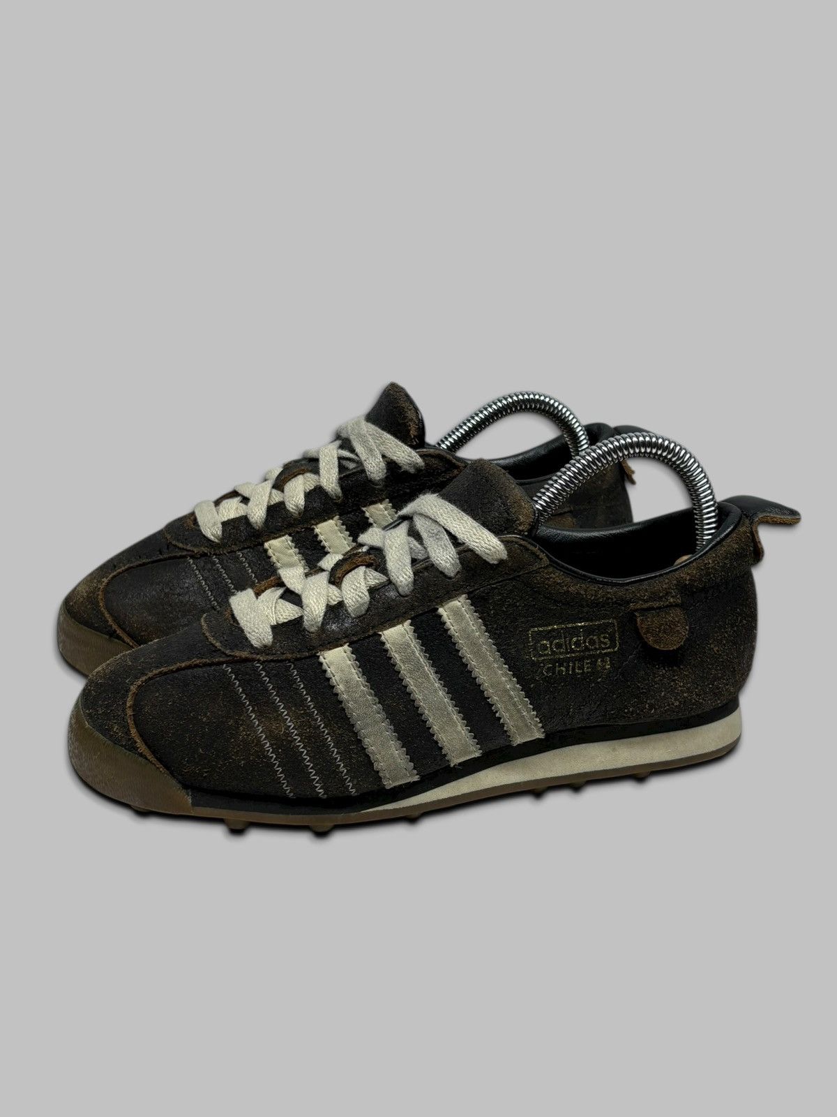 Adidas 2008 Adidas Chile 62 Low Top Leather Sneakers Shoes Brown Size US 5 / EU 37 - 2 Thumbnail