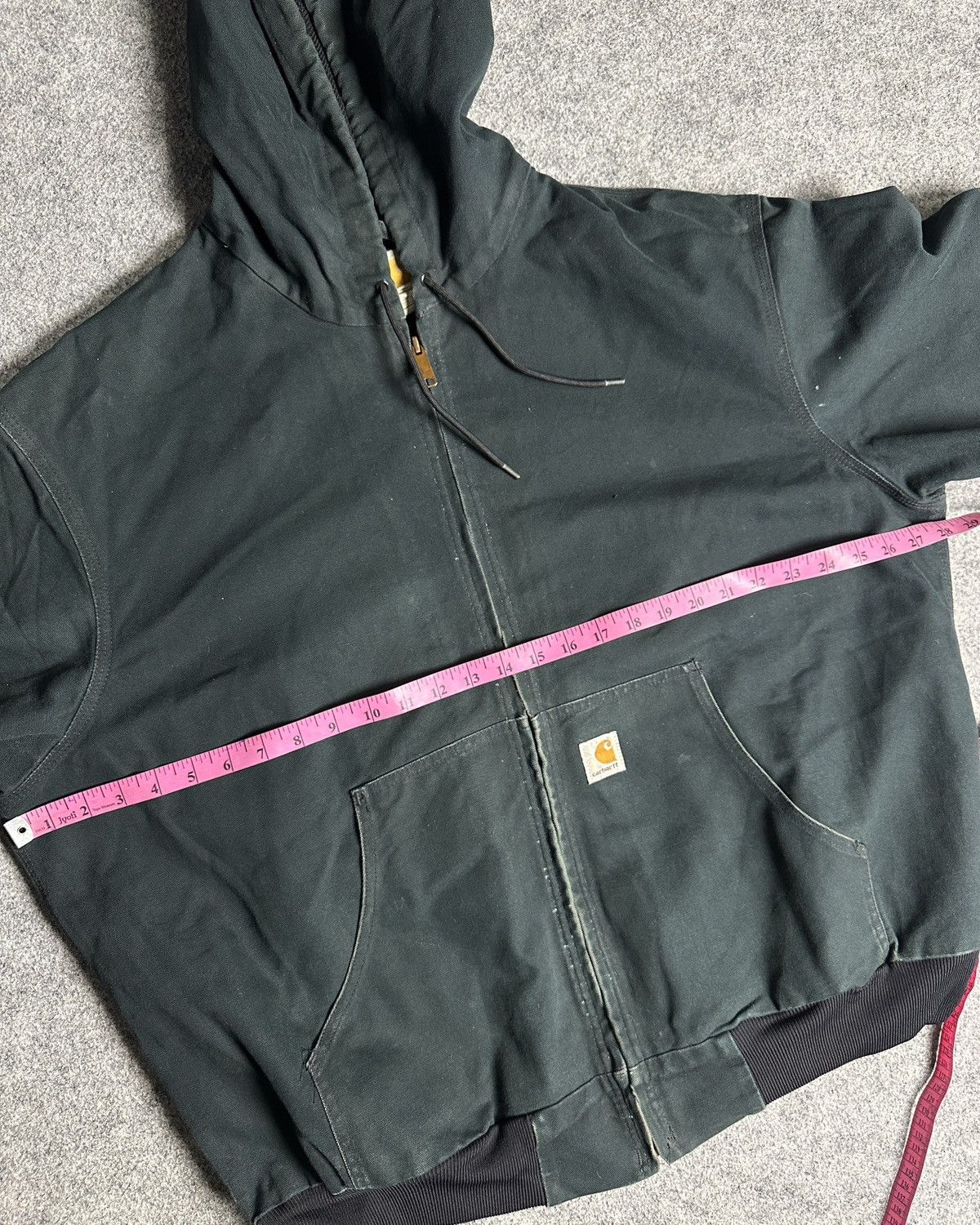 Carhartt Carhartt J131 BLK Active Jacket Black Made in USA boxy fit. Size US XL / EU 56 / 4 - 16 Thumbnail