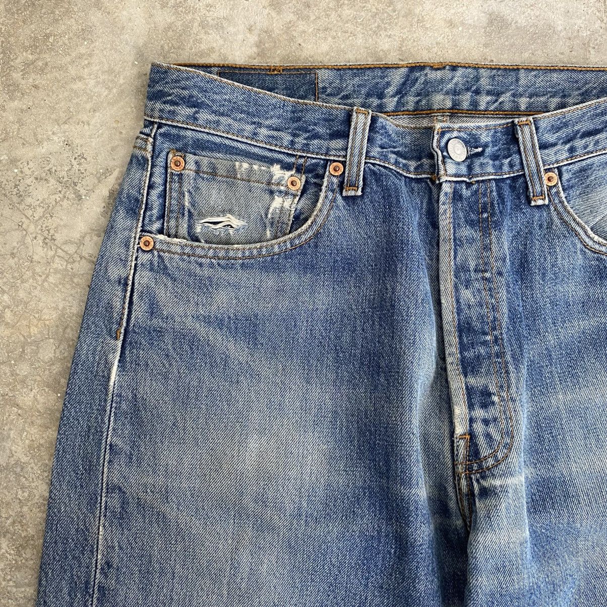 Levi's Size 32x35 Vintage Levis 501 Faded Stonewashed Blue Jeans Size US 32 / EU 48 - 6 Thumbnail