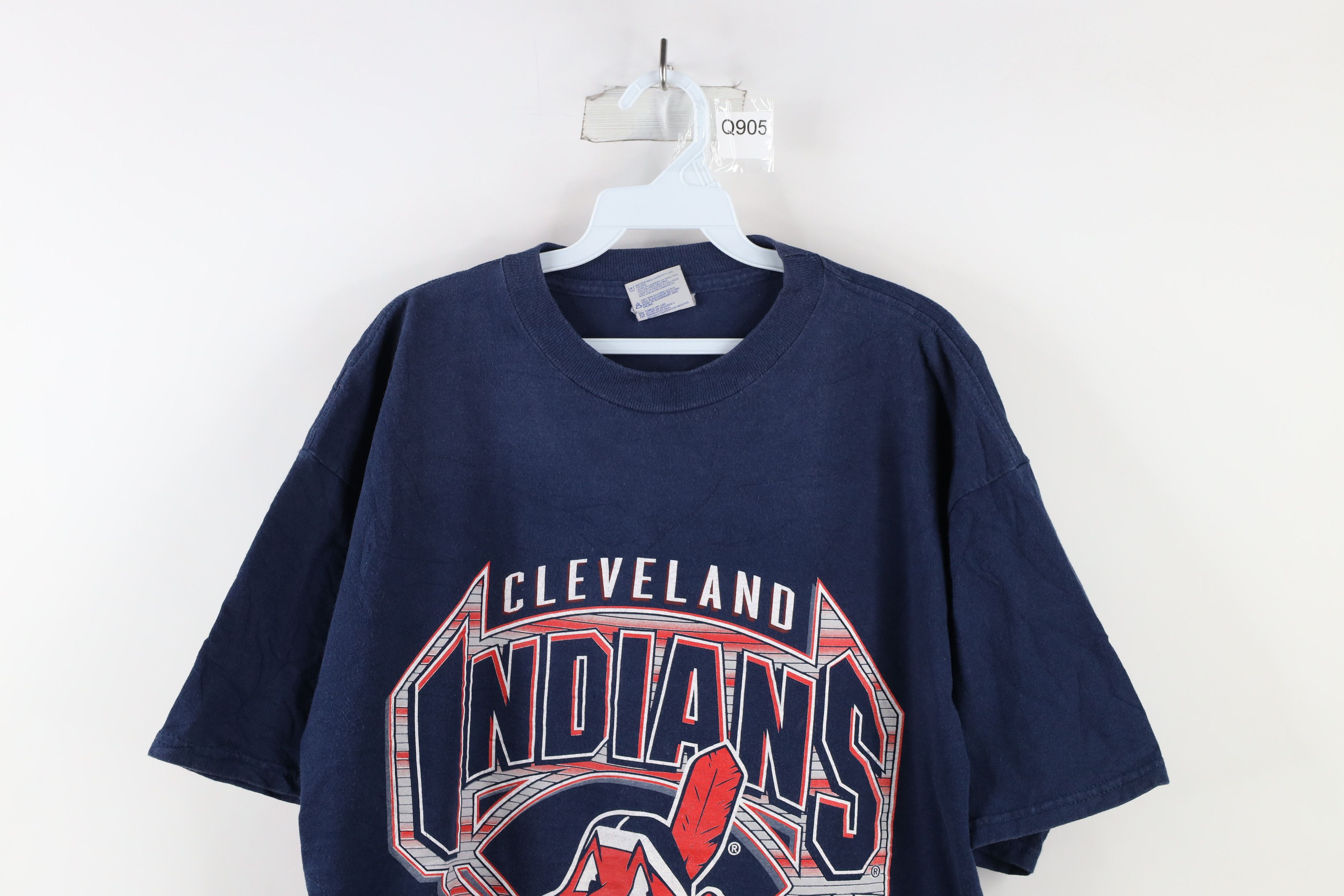 Vintage Vintage 90s Chief Wahoo Cleveland Indians Baseball T-Shirt Size US XL / EU 56 / 4 - 2 Thumbnail