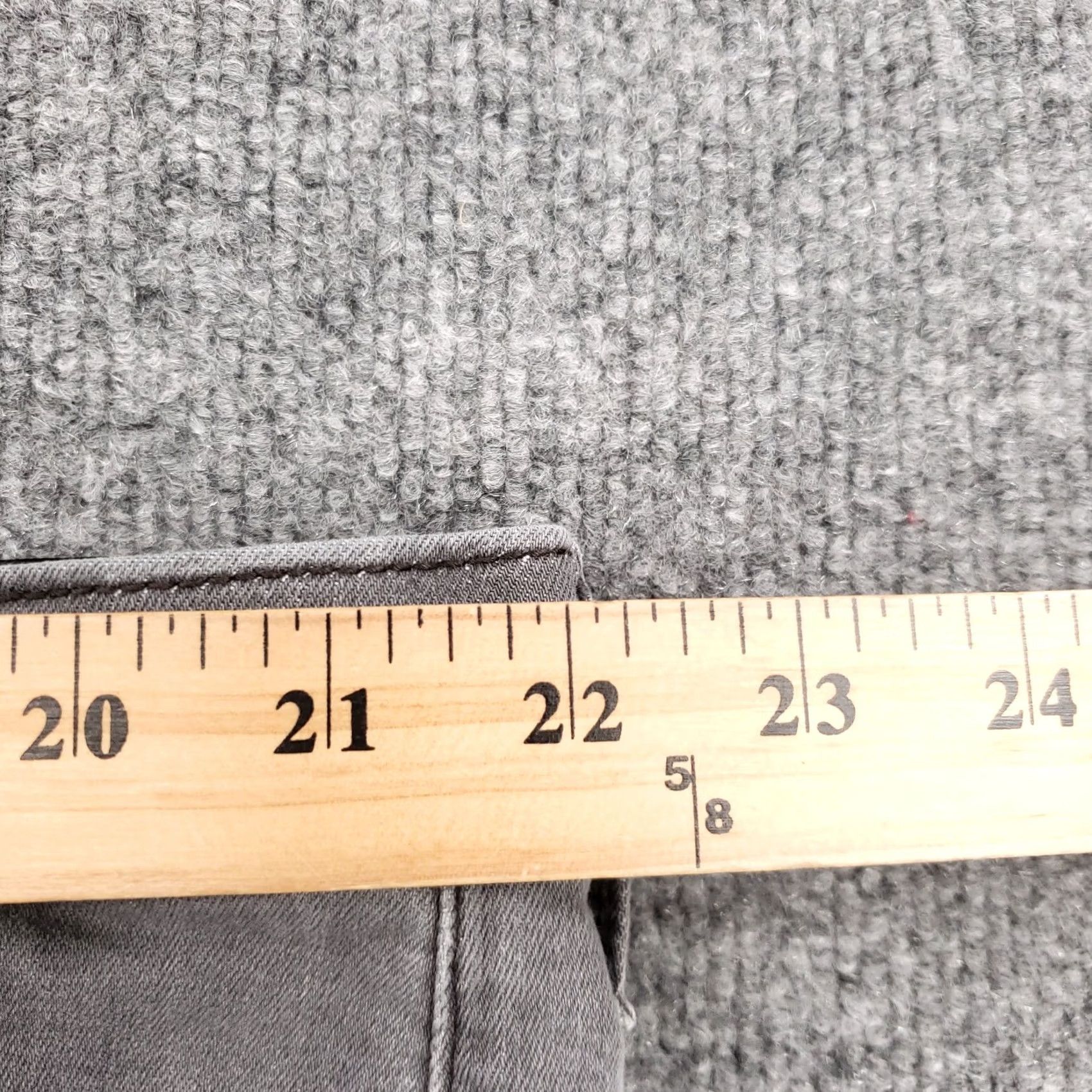 Torrid Torrid Jeans Womens 24 Gray Bombshell Skinny Stretch Denim Size 42" / US 20 - 6 Thumbnail