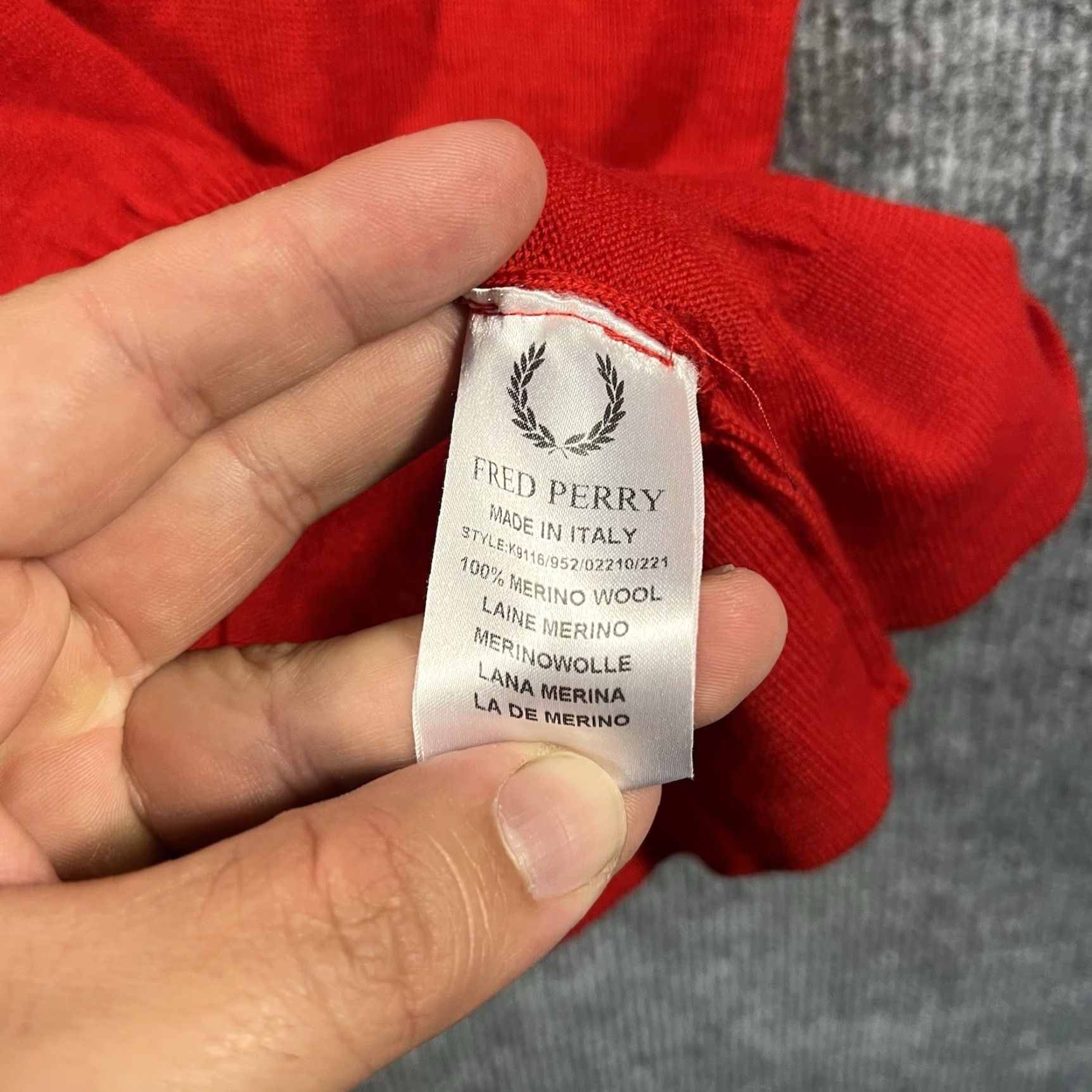 Fred Perry Fred Perry Sweater V-Neck Merino Wool Red Pullover Mens M 38 Made In Italy Size US M / EU 48-50 / 2 - 6 Thumbnail