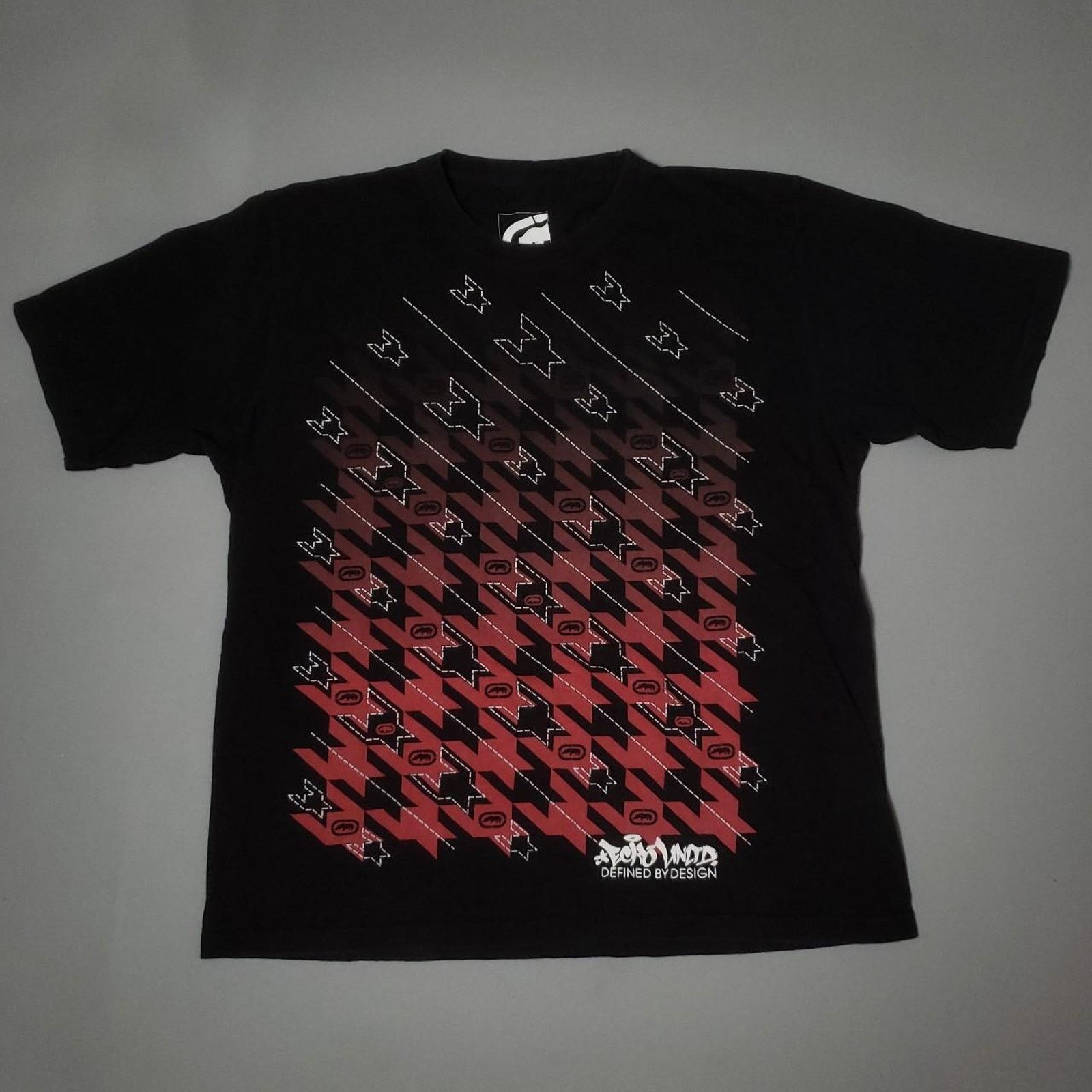 Ecko Unltd. 2000s Ecko Unlimited red ombre tee Mens 2XL Size US XXL / EU 58 / 5 - 2 Thumbnail