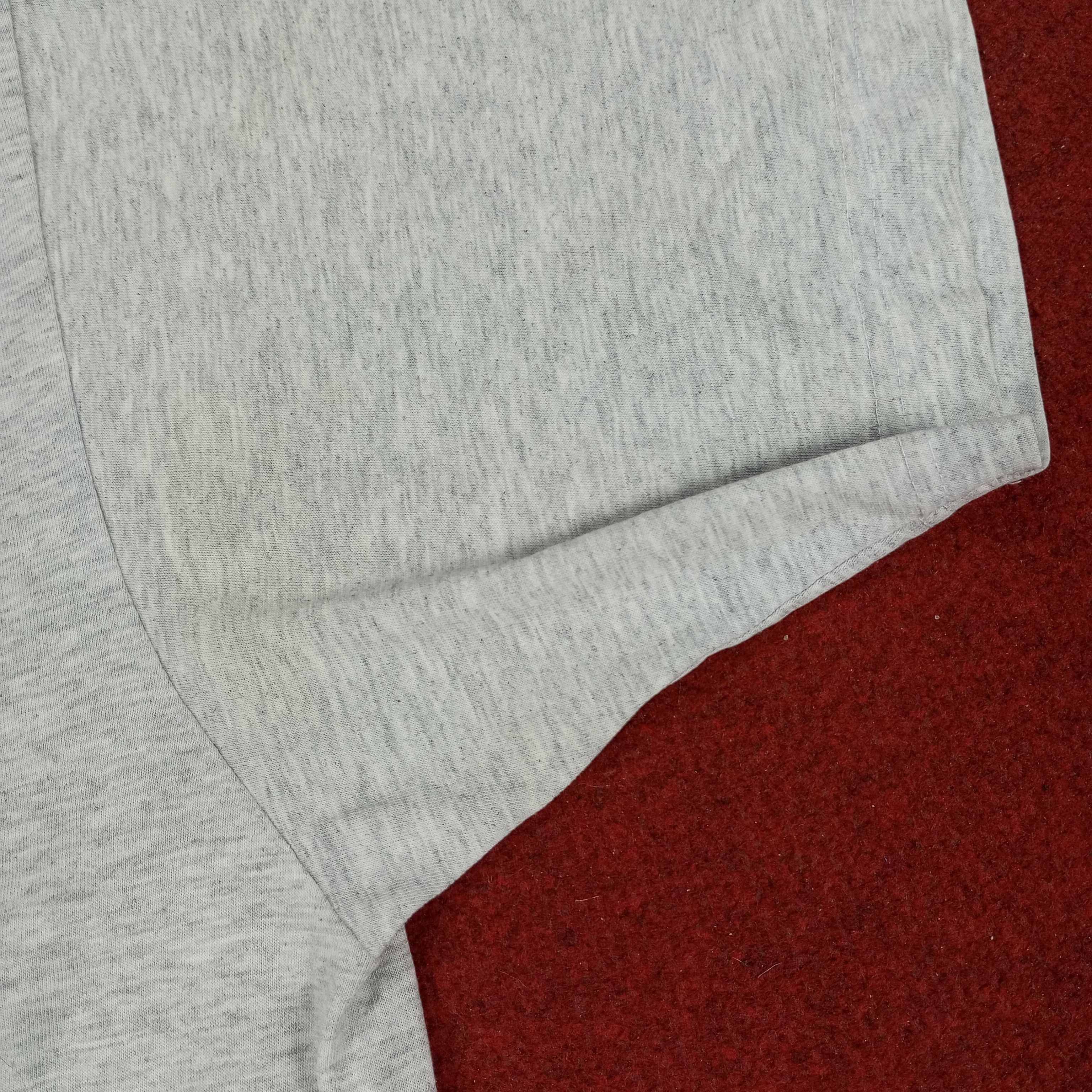 Vintage CNN Television Channel Tshirt Promo Style Size US L / EU 52-54 / 3 - 6 Thumbnail