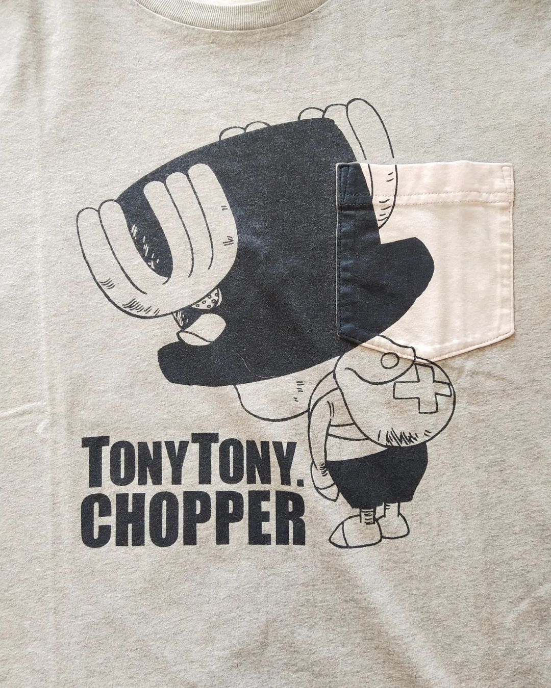 Anime × Japanese Brand One Piece x Uniqlo Chopper Pocket Official Anime Tees Size US M / EU 48-50 / 2 - 2 Thumbnail