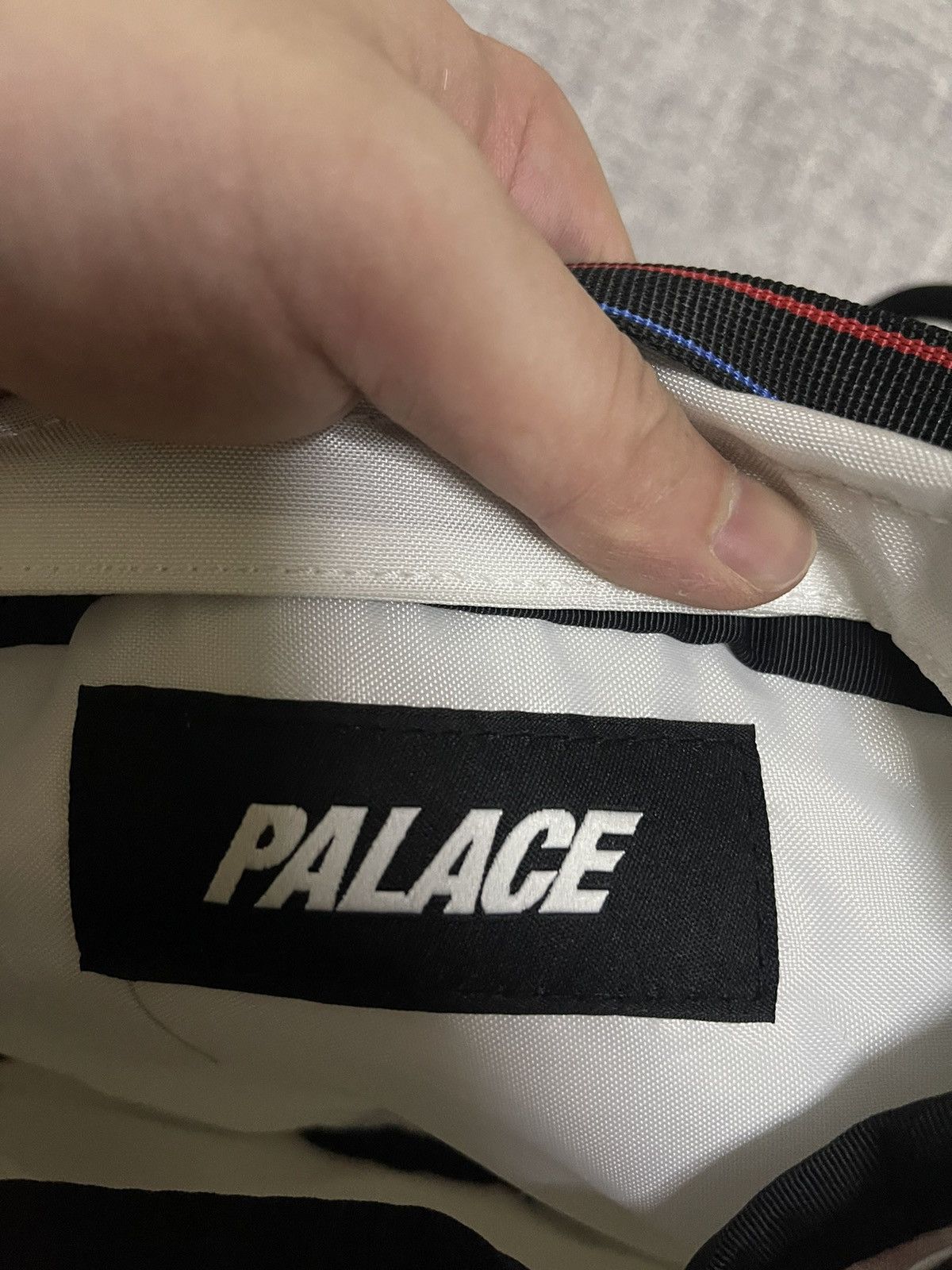 Palace Palace genius bun bag white Size ONE SIZE - 5 Thumbnail