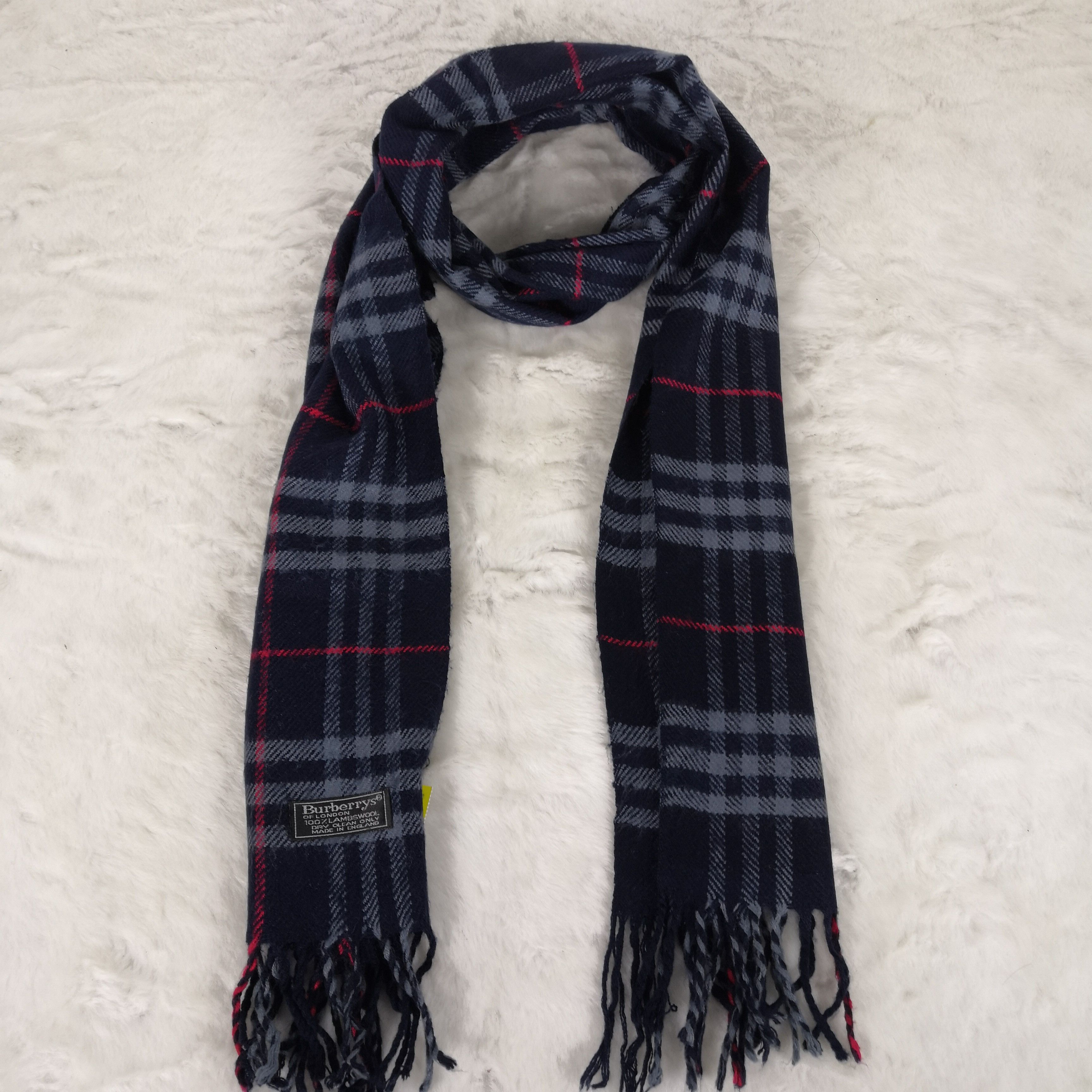 Burberry × Vintage Vintage Burberry Scarf Wool Cashmere Scarves. Size ONE SIZE - 1 Thumbnail