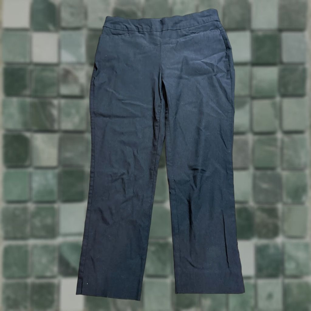 Vintage Chico's Pants Womens Chico Size .5 US Size 6 Black Stretch Waist Rayon Blend Pants Straight Ankle Women's Regular" Size 28" / US 6 / IT 42 - 1 Thumbnail