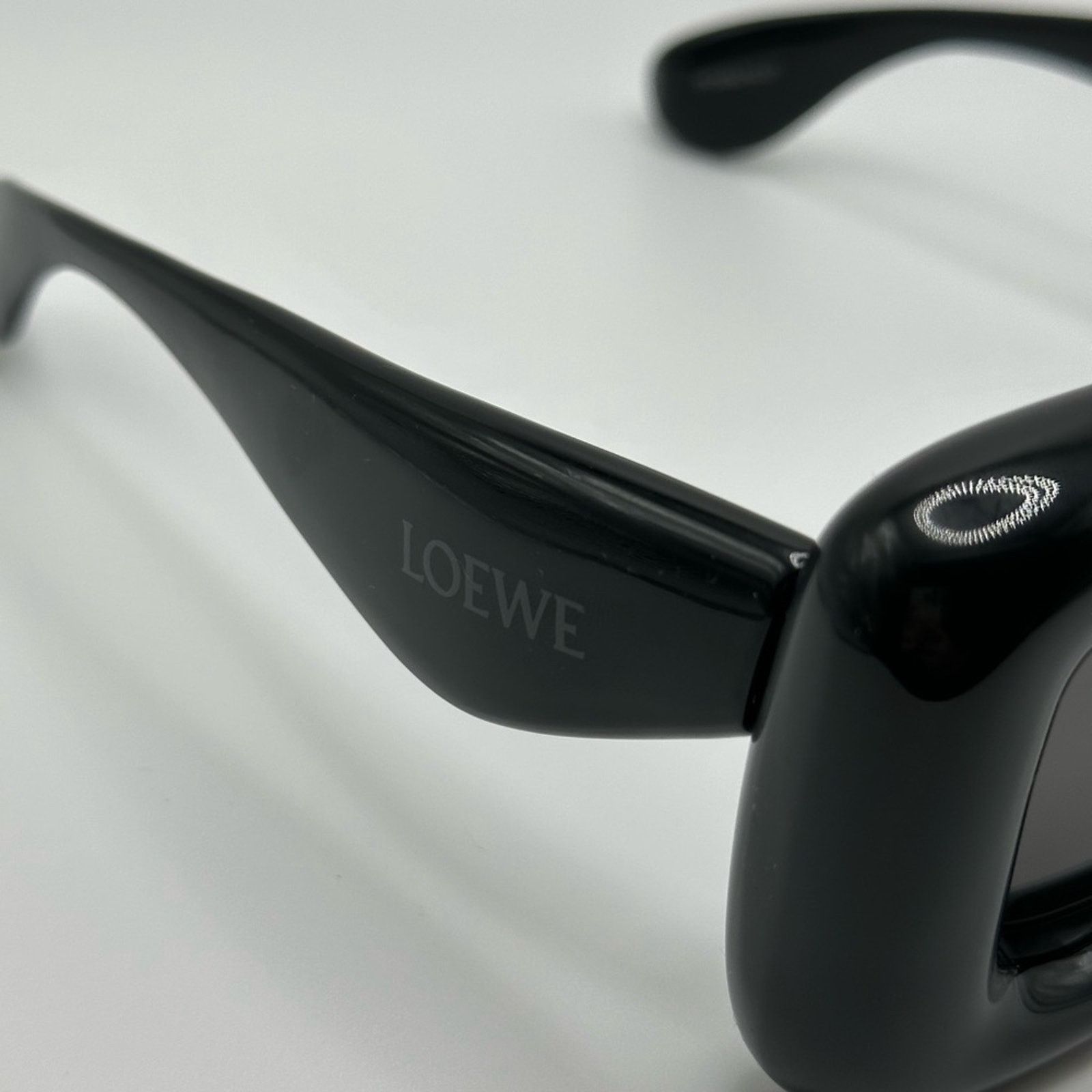 Loewe Loewe Sunglasses FASHION SHOW Inflated Square LW40098I 01A Size ONE SIZE - 7 Thumbnail