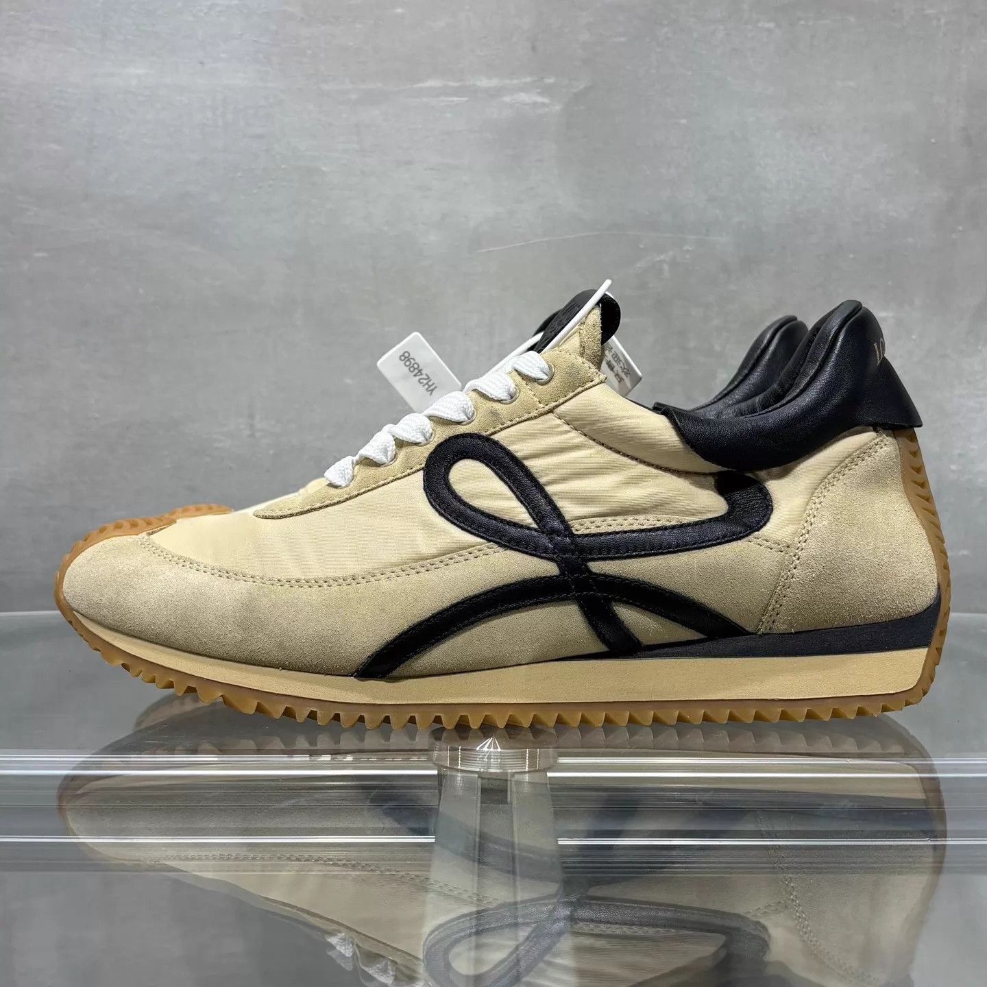 Loewe Loewe Flow Runner Khaki Sneakers 41 Size US 8 / EU 41 - 3 Thumbnail