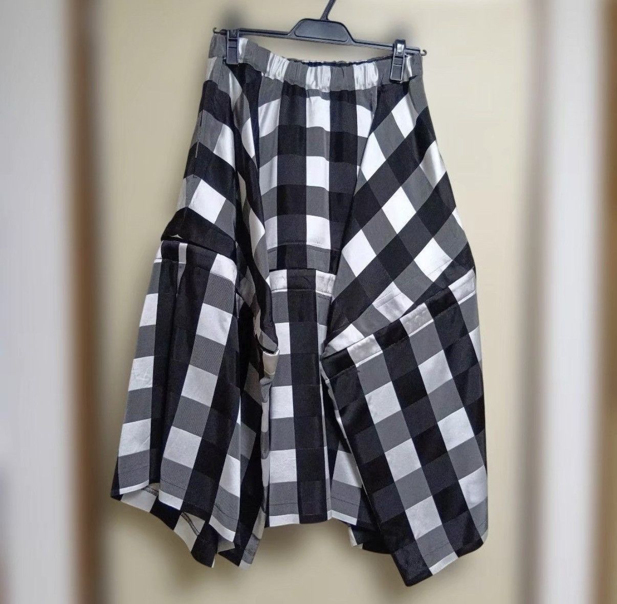 Comme des Garcons Comme des Garçons Check Asymmetrical Flared Skirt K23 Size 25" / US 0 / IT 36 - 1 Thumbnail