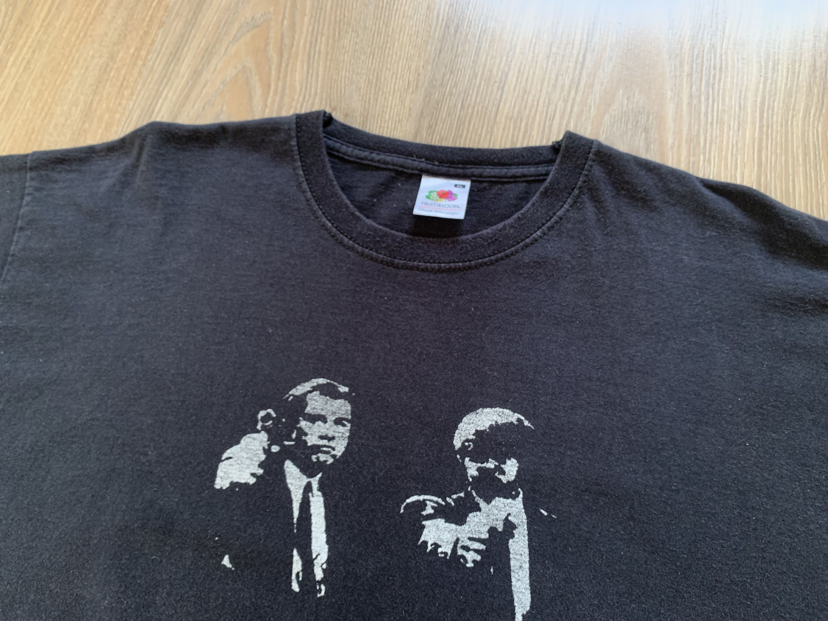 Fruit Of The Loom × Vintage Pulp Fiction Centr Print T-Shirt Size US XL / EU 56 / 4 - 5 Thumbnail