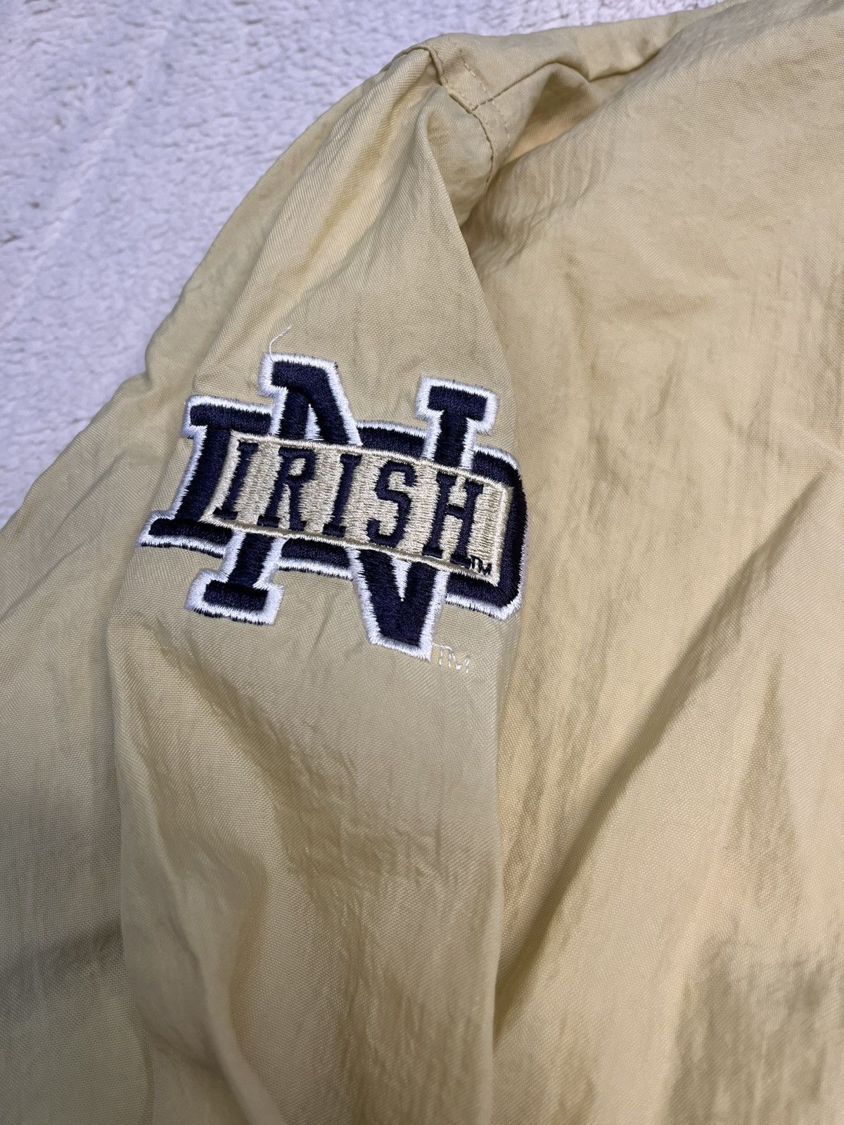 Champion Vintage 90s Champion NCAA Notre Dame Pullover Windbreaker Size US XL / EU 56 / 4 - 3 Thumbnail