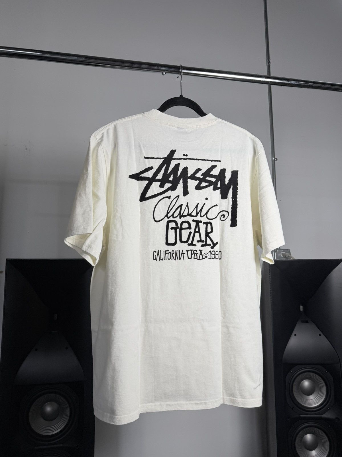 Stussy Classic Gear Tee Pigment Died “Natural”