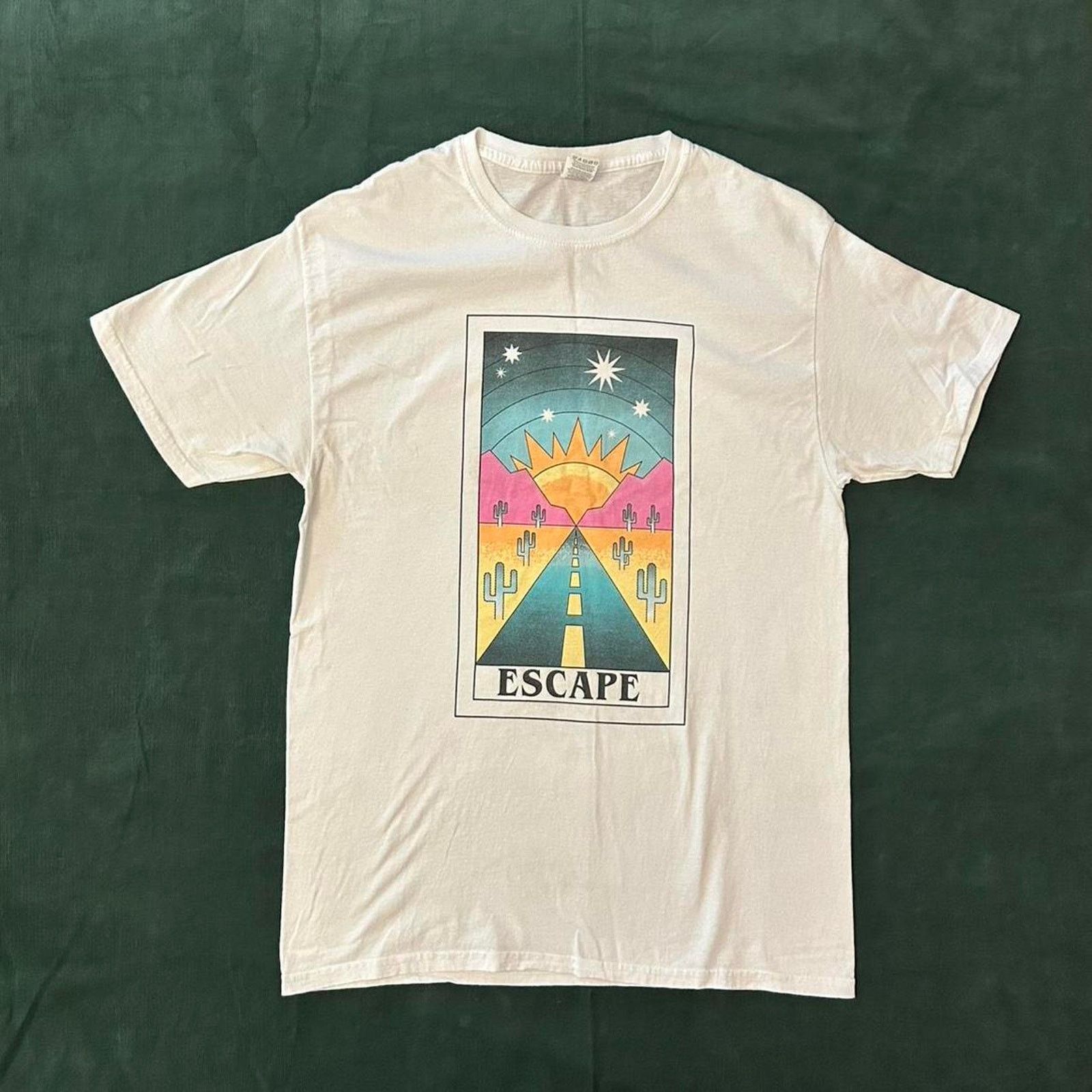 Fruit Of The Loom Y2k escape graphic tee Size US M / EU 48-50 / 2 - 1 Thumbnail