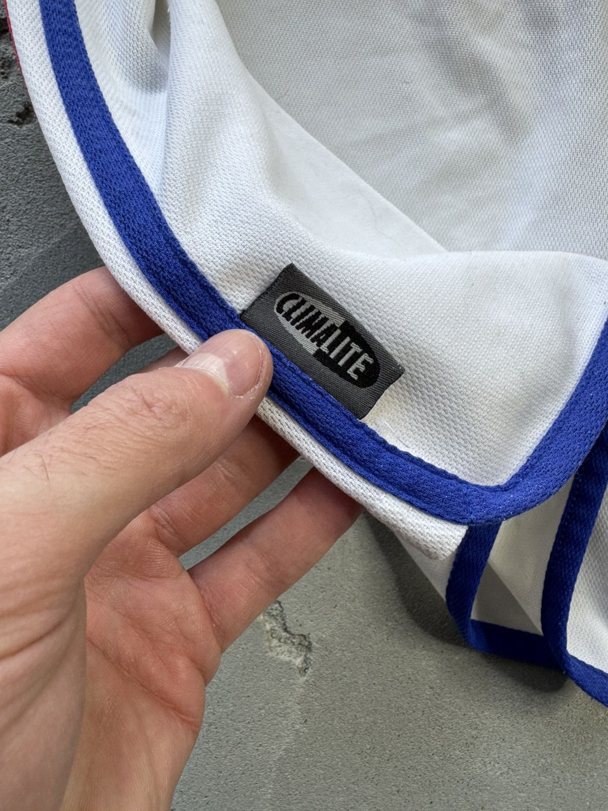 Adidas VINTAGE ADIDAS FRANCE SHORTS Size US 32 / EU 48 - 4 Thumbnail