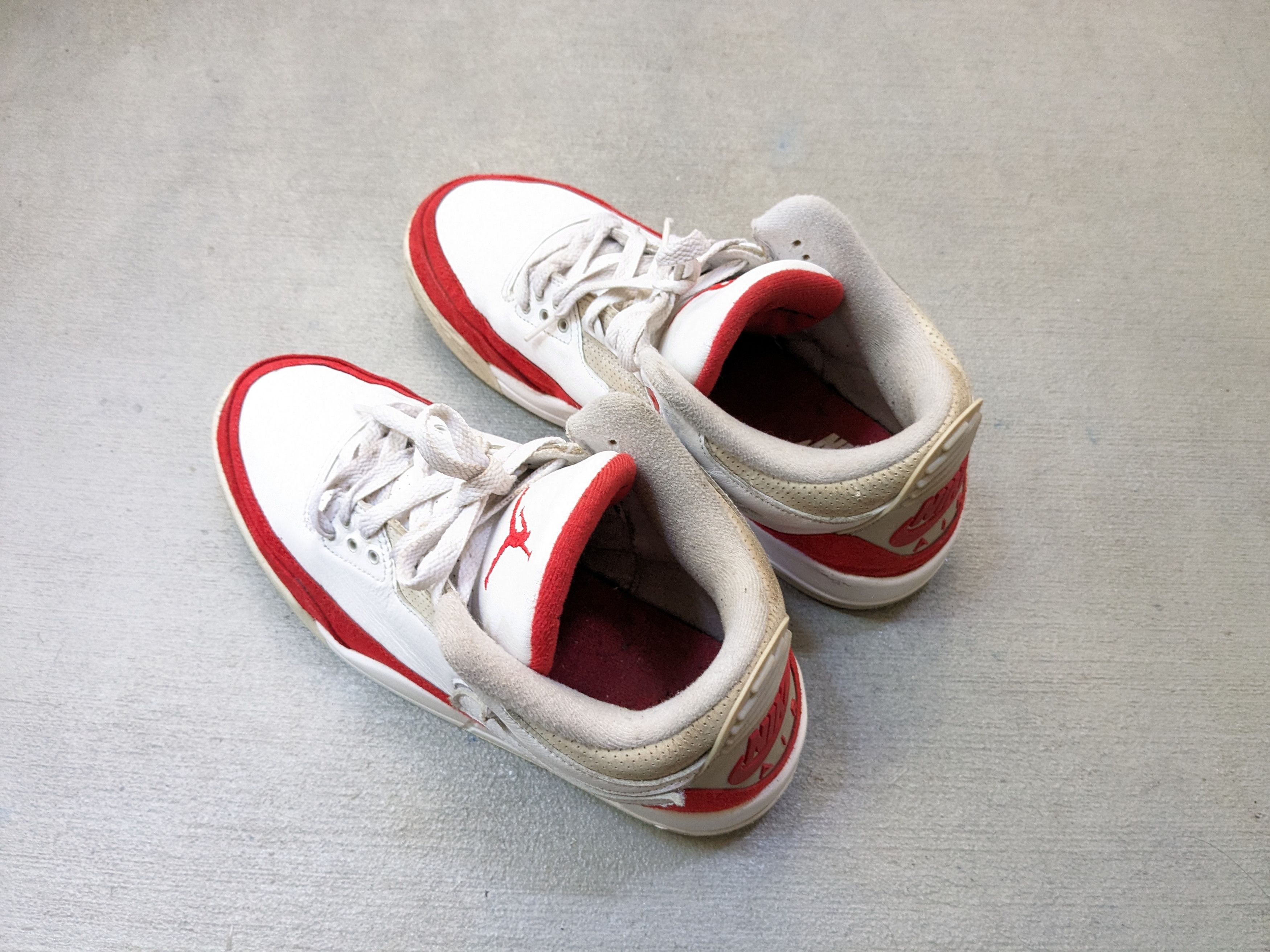 Jordan Brand Nike Jordan 3 Retro Tinker Air Max 1 Red White CJ0939-100 Size US 10 / EU 43 - 17 Thumbnail