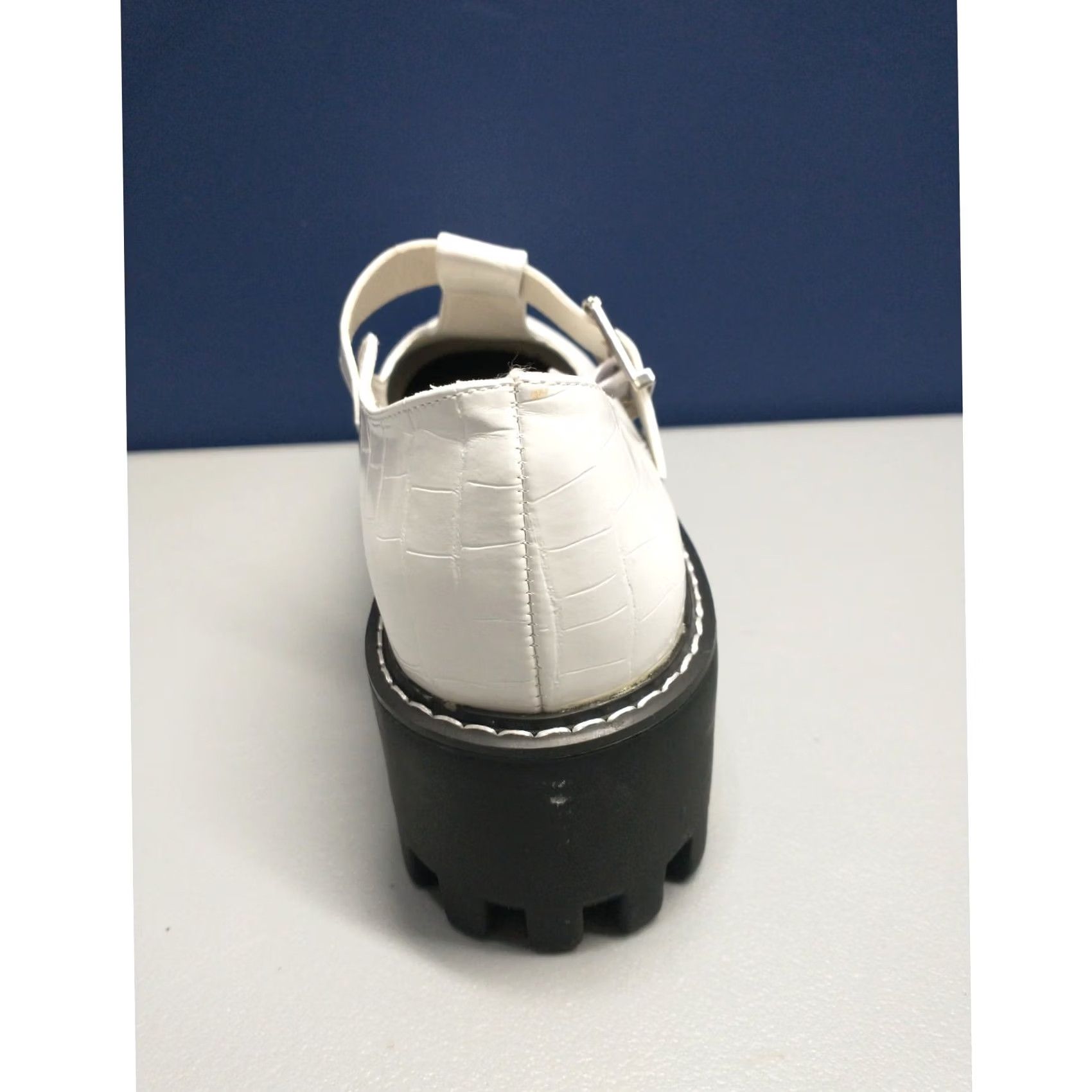 Vintage ShoeDazzle Mary Janes Boots Womens Size 11 White Manmade Lug Sole Round Toe Size US 11 / IT 41 - 5 Thumbnail