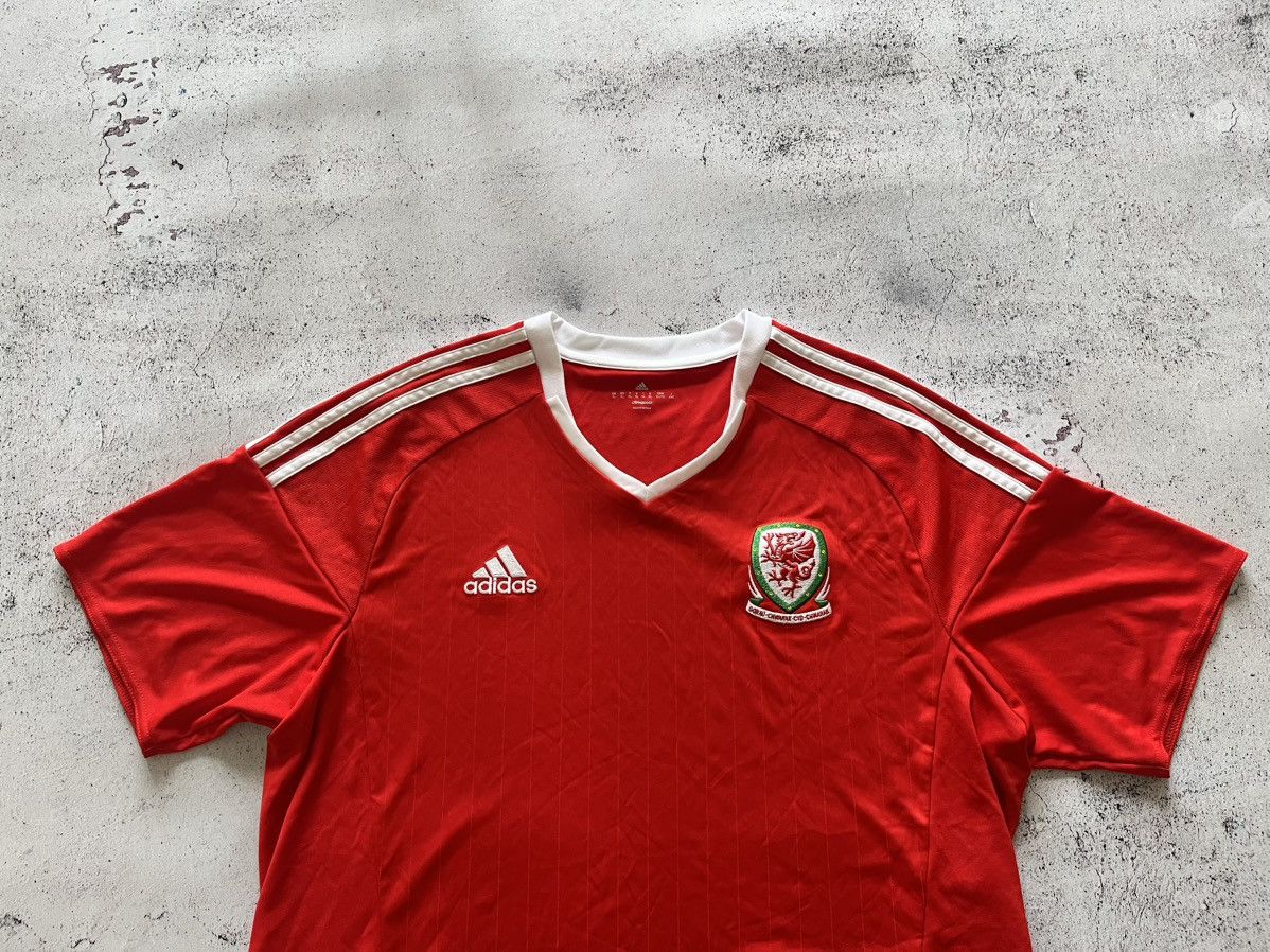 Adidas WALES 2017 2018 HOME FOOTBALL SHIRT SOCCER JERSEY ADIDAS,XL Size US XL / EU 56 / 4 - 2 Thumbnail