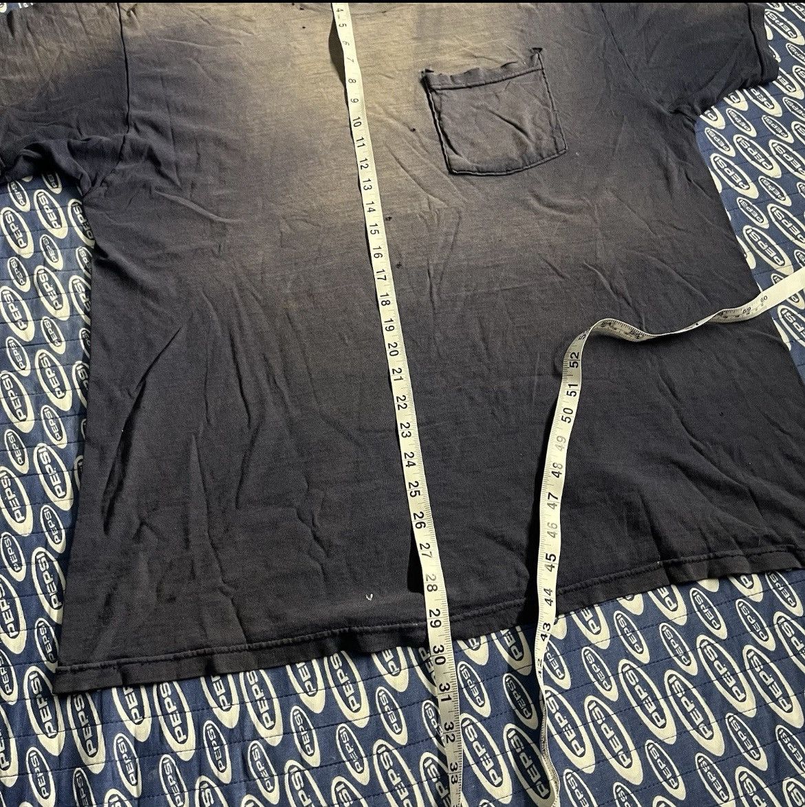 Fruit Of The Loom Vtg 90s Fruit of the Loom Sunfaded Faded Pocket Shirt Navy Size US XL / EU 56 / 4 - 16 Thumbnail