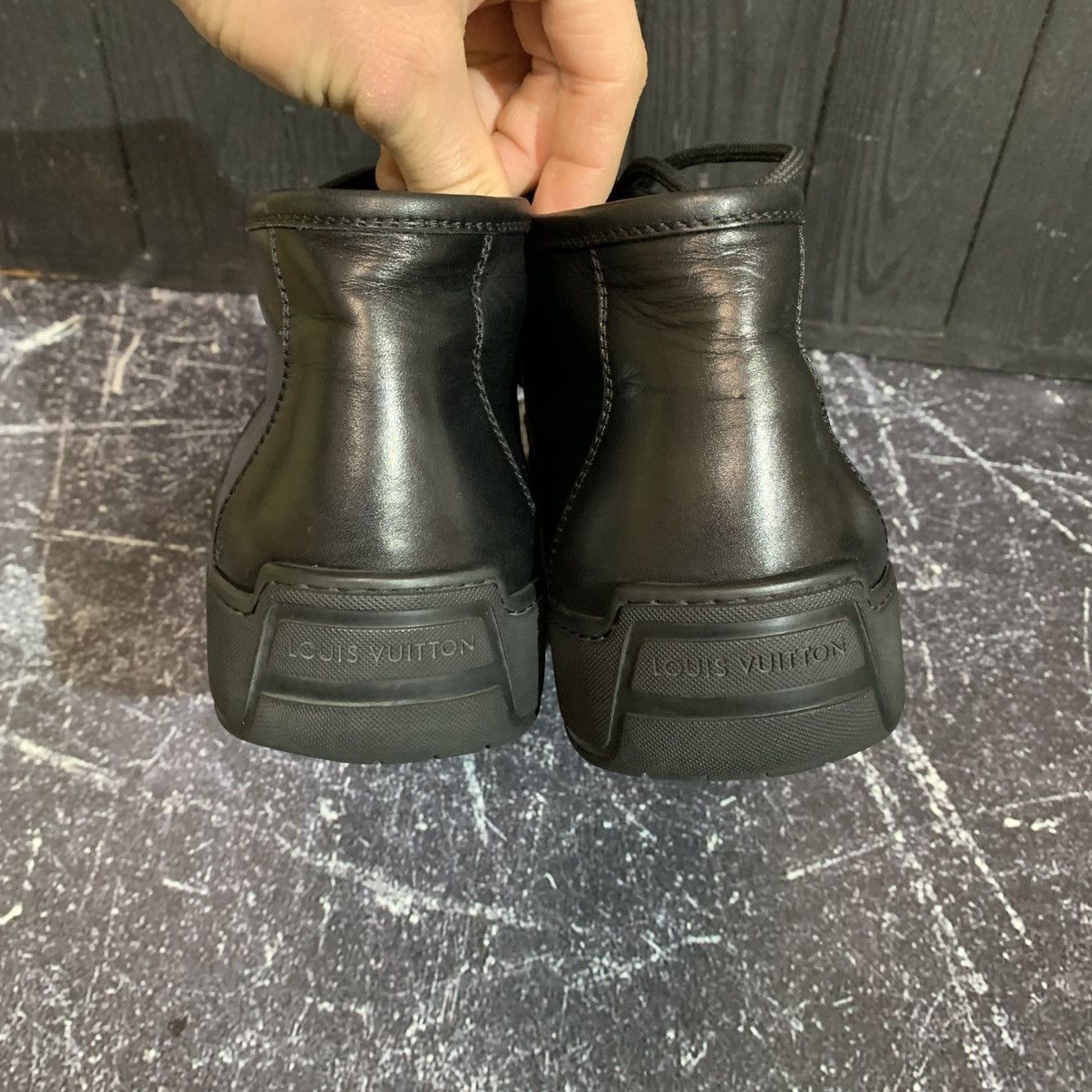 Louis Vuitton Louis Vuitton Black leather chukka boots Size 8.5 Size US 8.5 / EU 41-42 - 7 Thumbnail