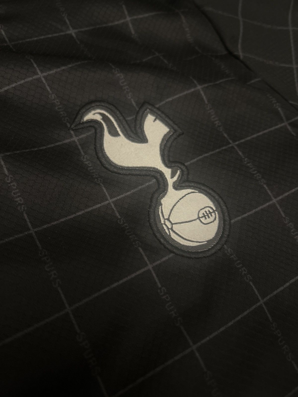 Nike Spurs Away Kit 2025-2026 Size US M / EU 48-50 / 2 - 4 Thumbnail