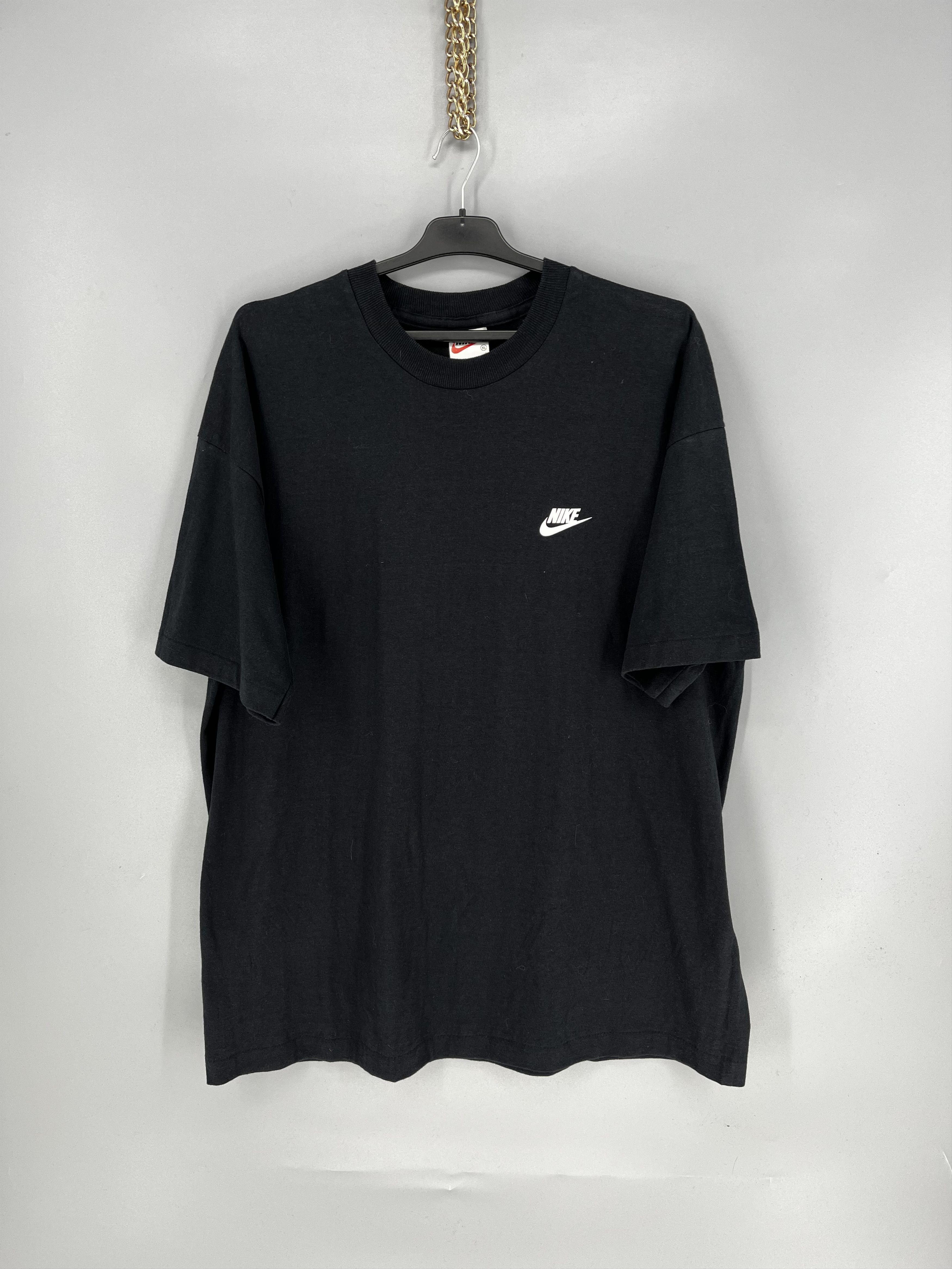 Nike Vintage 90s Nike tee streetwear swoosh y2k style Size-XL Size US XL / EU 56 / 4 - 1 Thumbnail