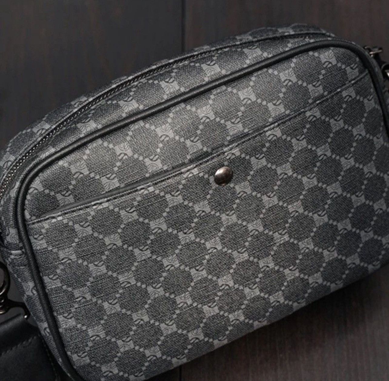 Japanese Brand × Vintage Vintage black messenger bag Size ONE SIZE - 3 Thumbnail