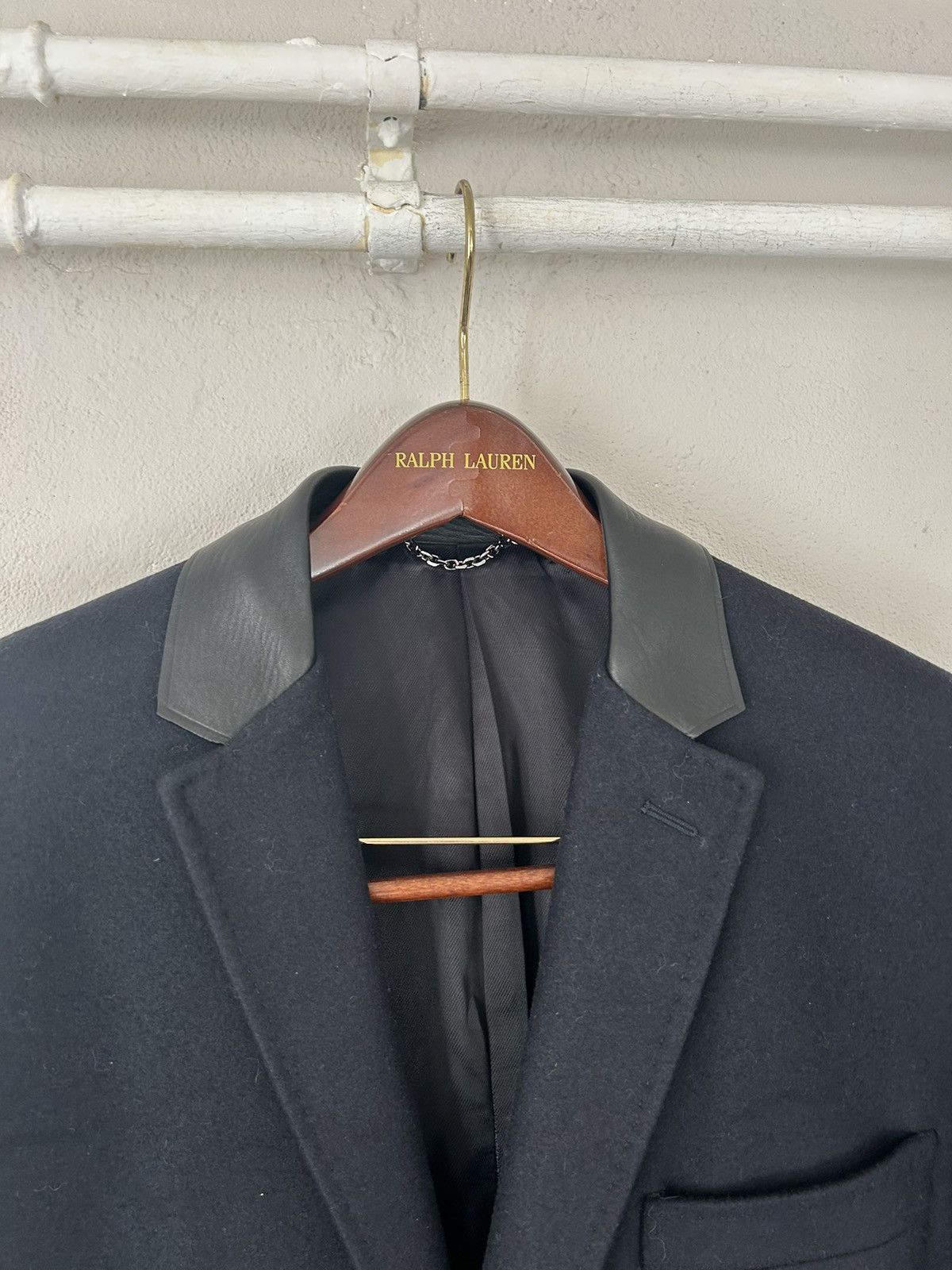 Valentino Wool Coat with Leather Trimmed Collar Size US M / EU 48-50 / 2 - 2 Thumbnail