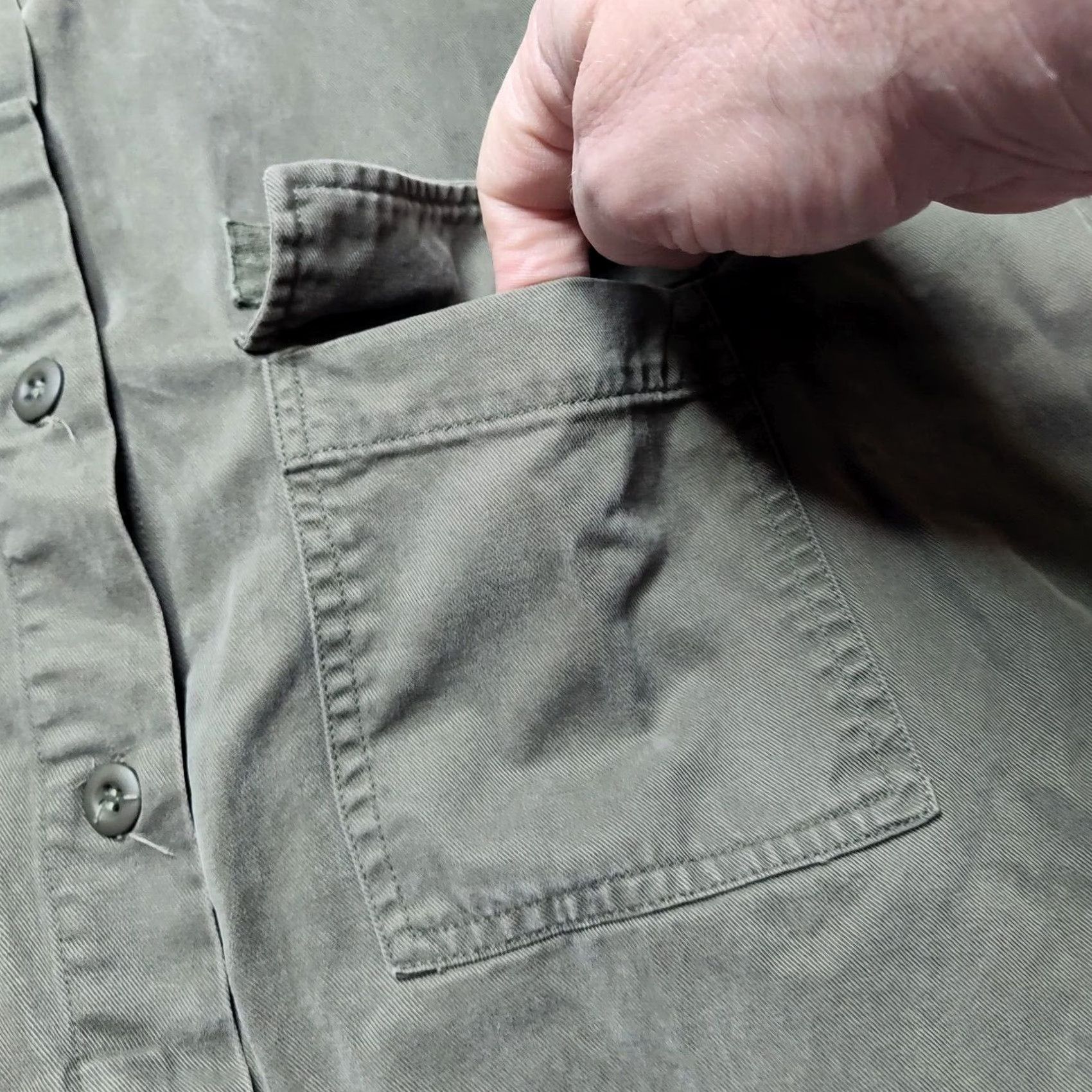 Olive CARMAR Shacket Olive Drab Tencel Blend Long Sleeve Button Womens Medium Green Casual All Seasons Pockets Jacket Size M / US 6-8 / IT 42-44 - 5 Thumbnail