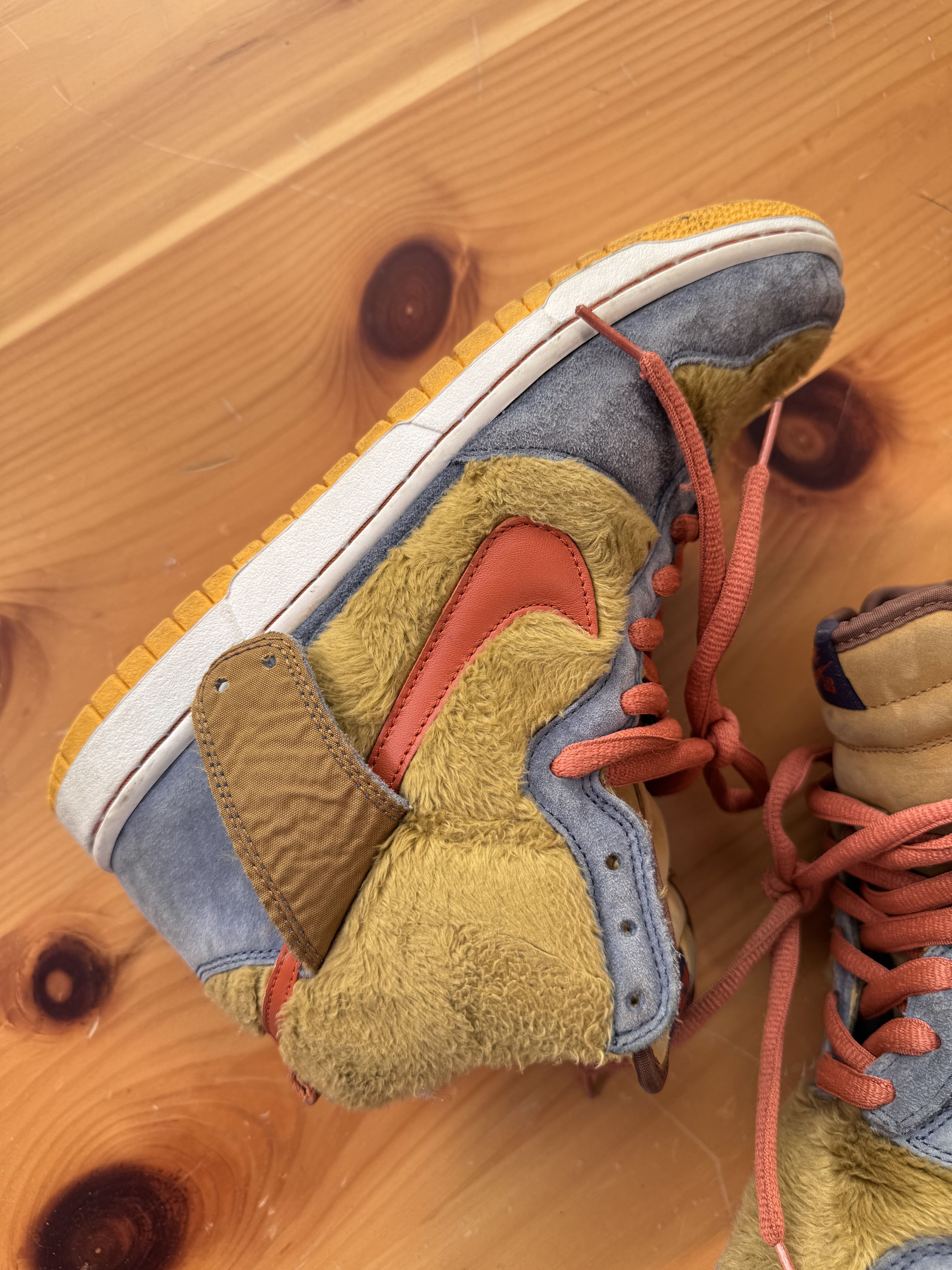 Nike (2006) Nike SB Dunk High The Three Bears ‘Papa Bear’ Size US 10 / EU 43 - 3 Thumbnail