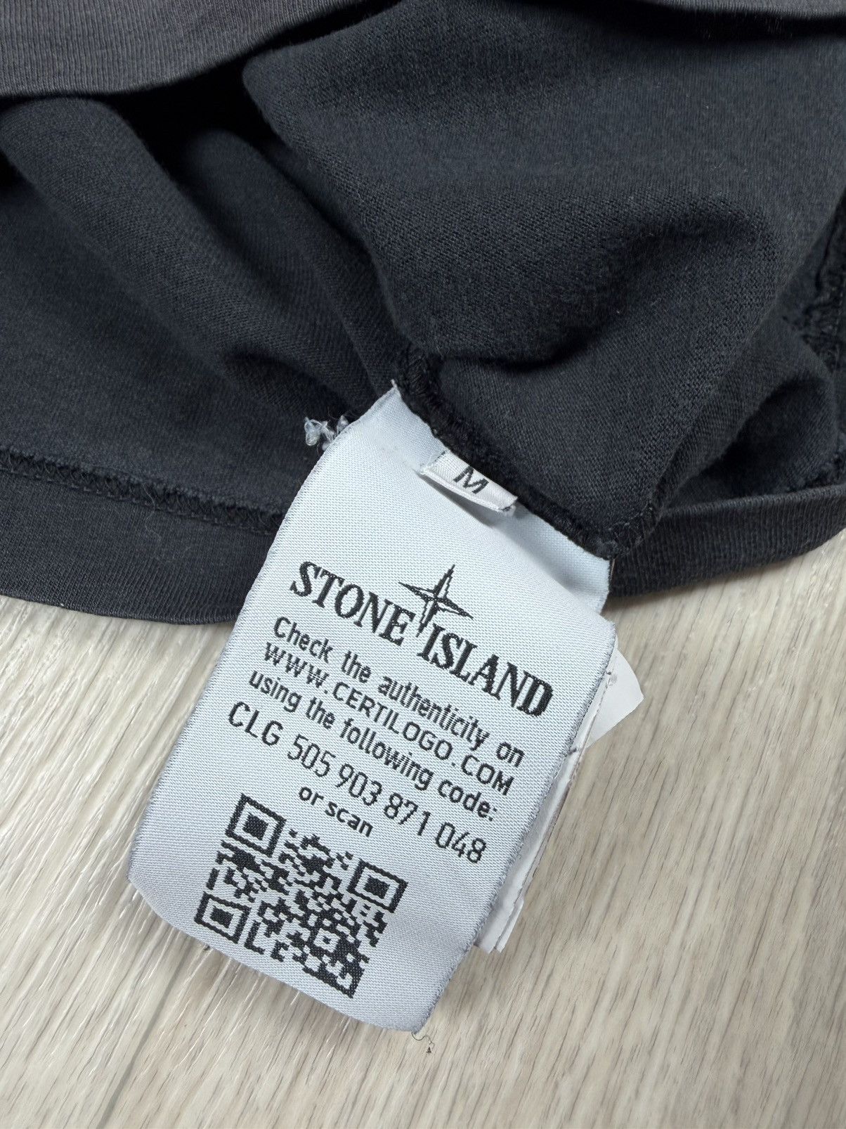 Stone Island Stone Island Geometric Logo Print Black Distressed T-Shirt Size US M / EU 48-50 / 2 - 11 Thumbnail
