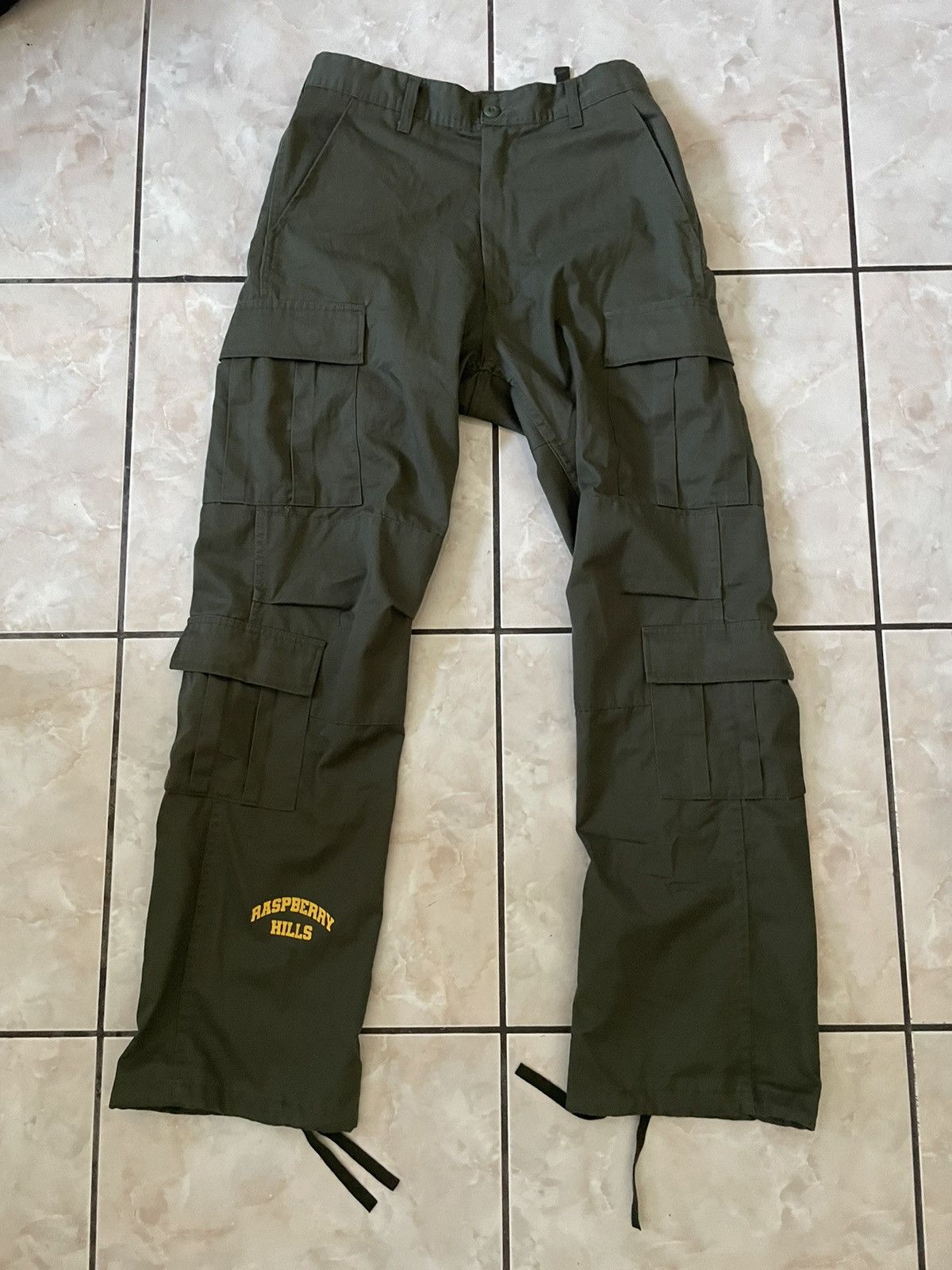 Streetwear Raspberry hills cargo pants | Grailed