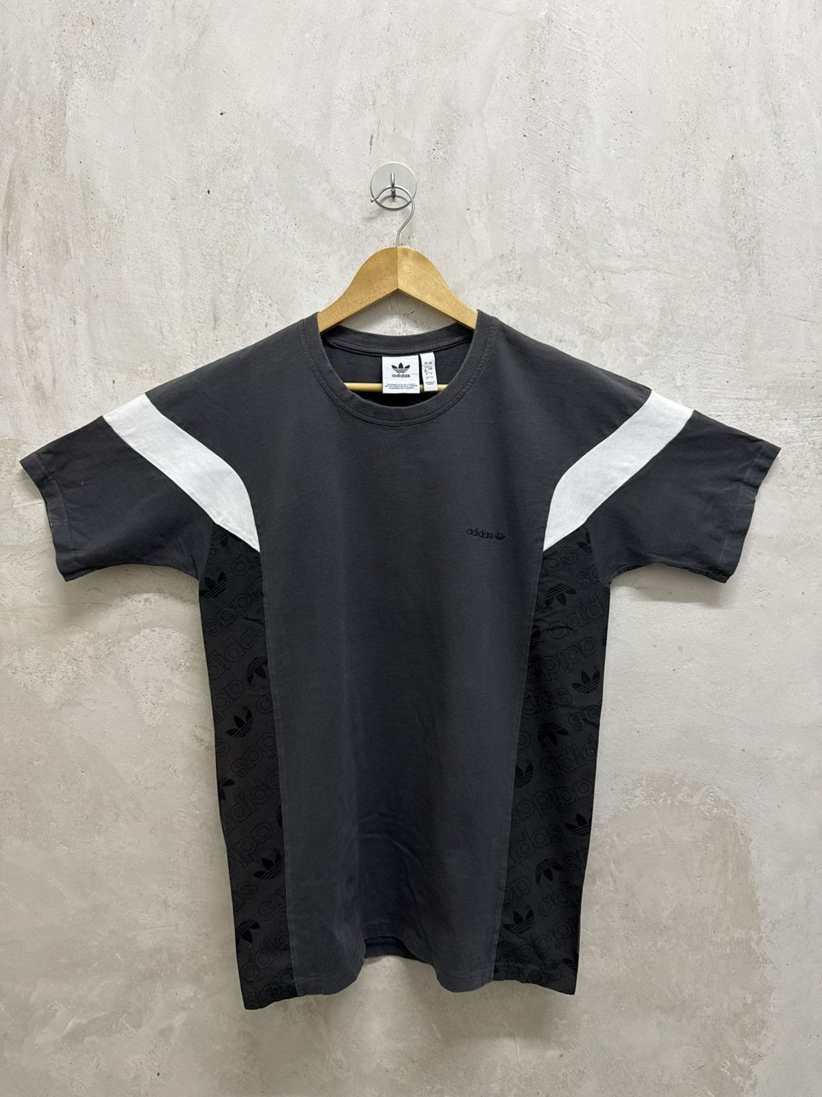 Adidas Adidas Trefoil Side Logo Tee Size US M / EU 48-50 / 2 - 1 Thumbnail