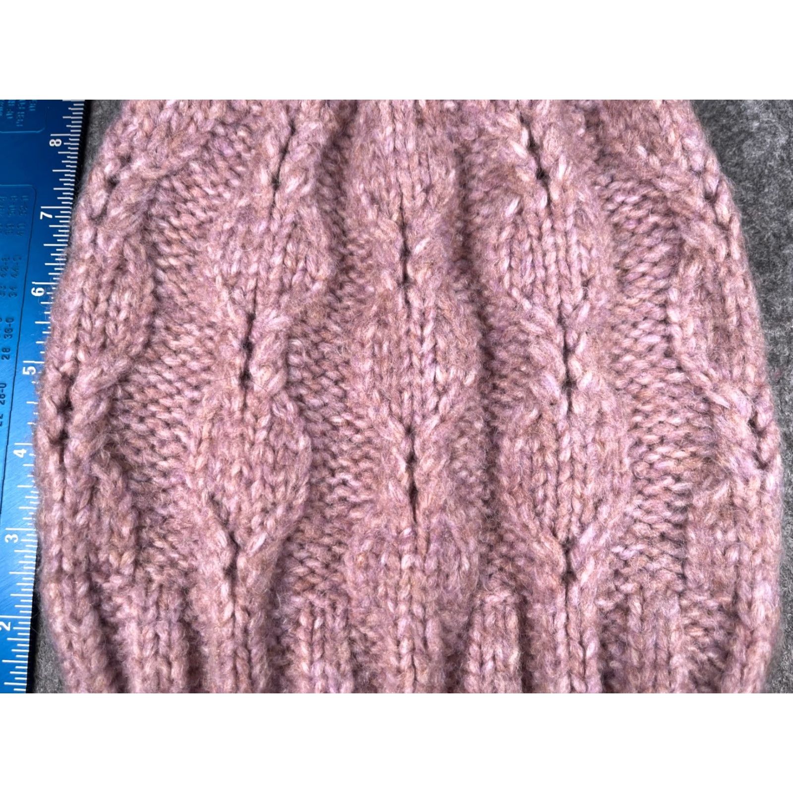 Vintage Universal Thread Beanie Toque Women One Size Pink Polyester Blend Ski Pom Size ONE SIZE - 2 Thumbnail