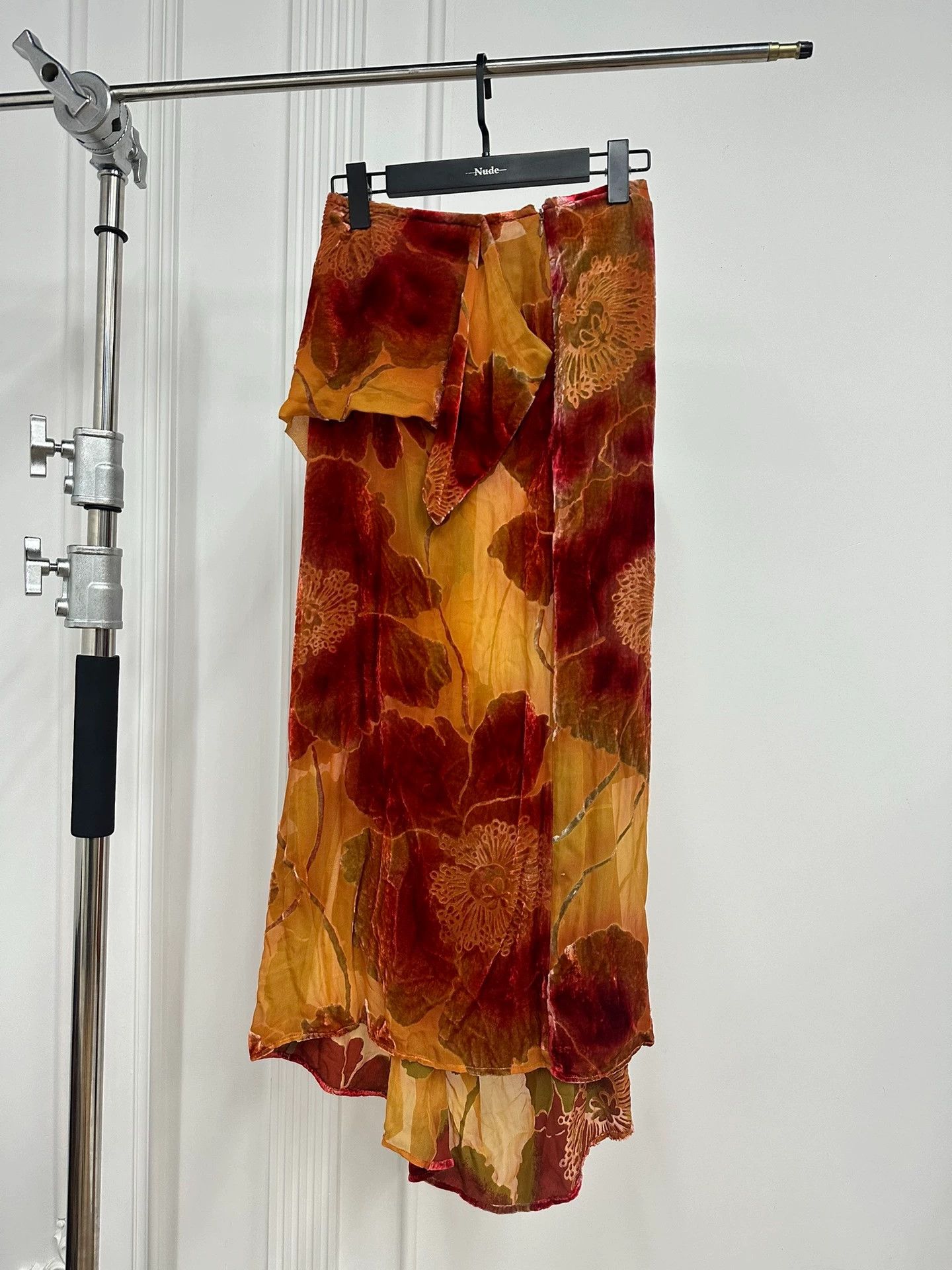 Yohji Yamamoto Yohji Yamamoto Noir Silk&Velvet Floral Skirt Yellow/Red Size 26" / US 2 / IT 38 - 1 Thumbnail