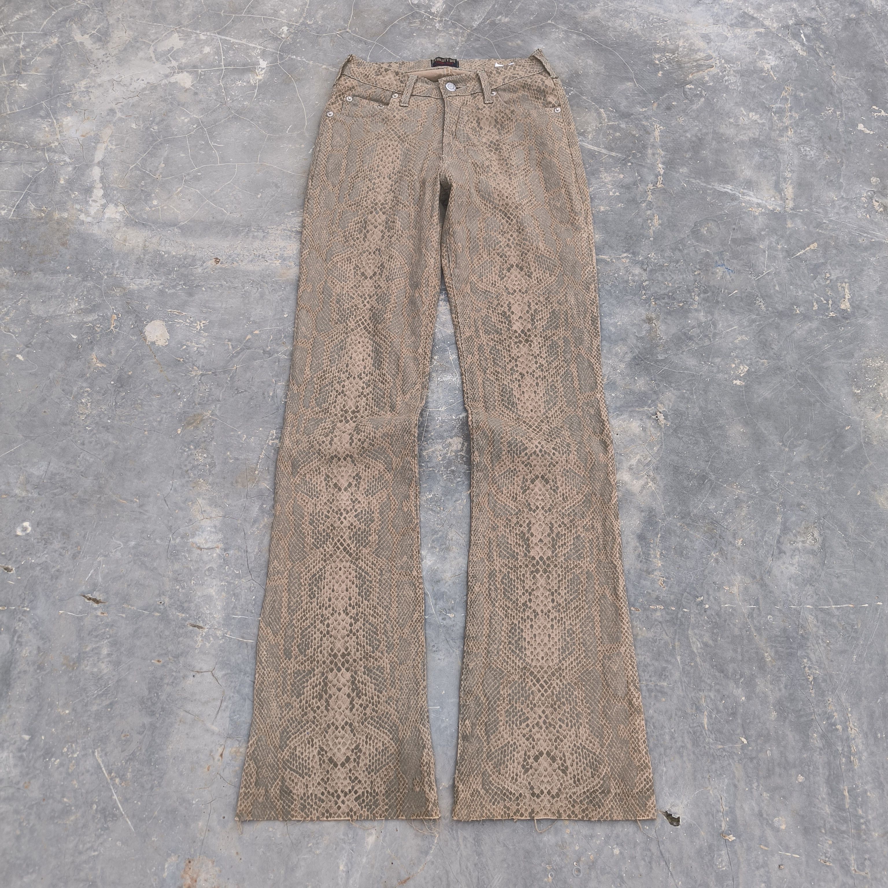 If Six Was Nine Stretchy flared Full printed Python Snake Skin Size 27" / US 4 / IT 40 - 1 Thumbnail