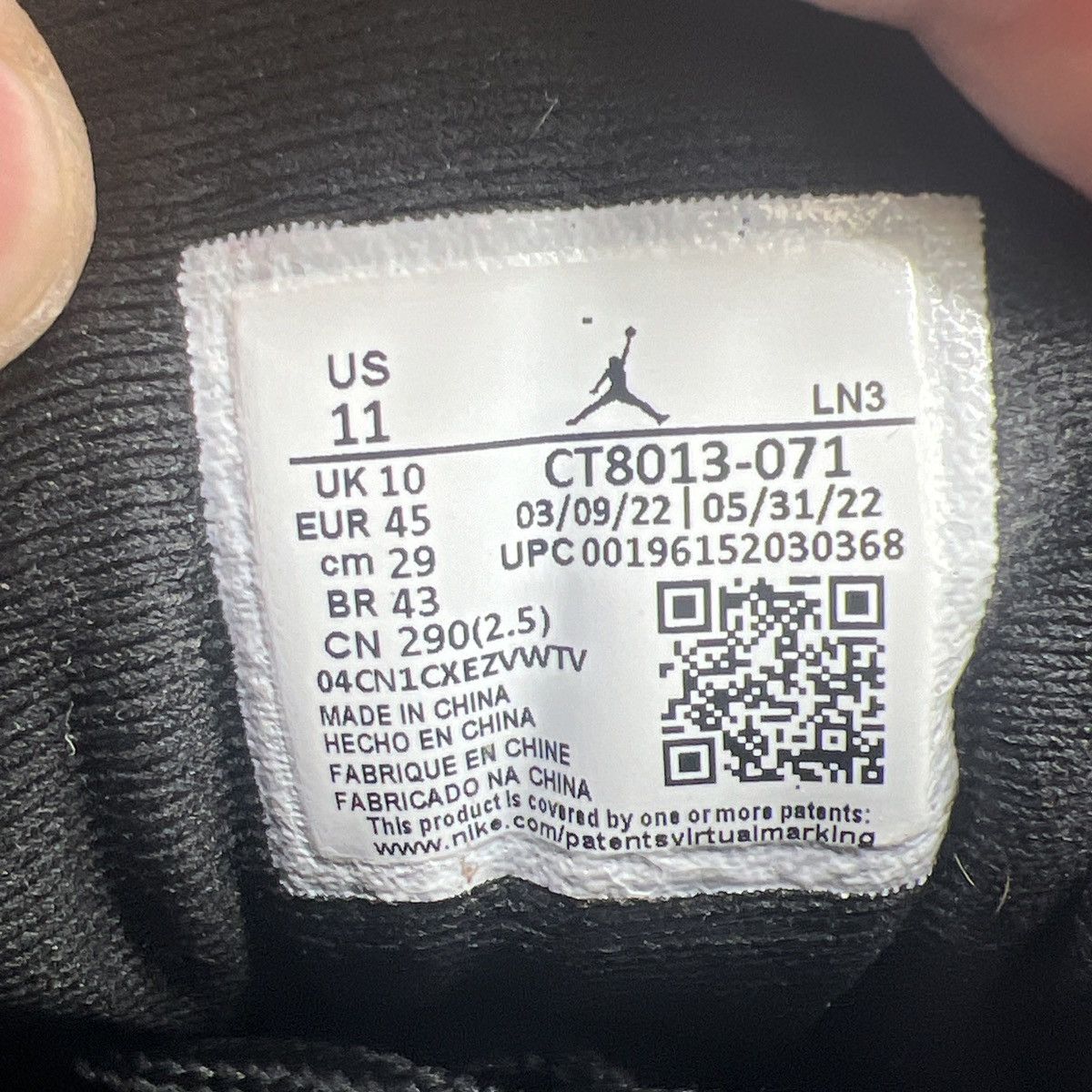 Jordan Brand Air Jordan 12 black taxi Size US 11 / EU 44 - 8 Thumbnail