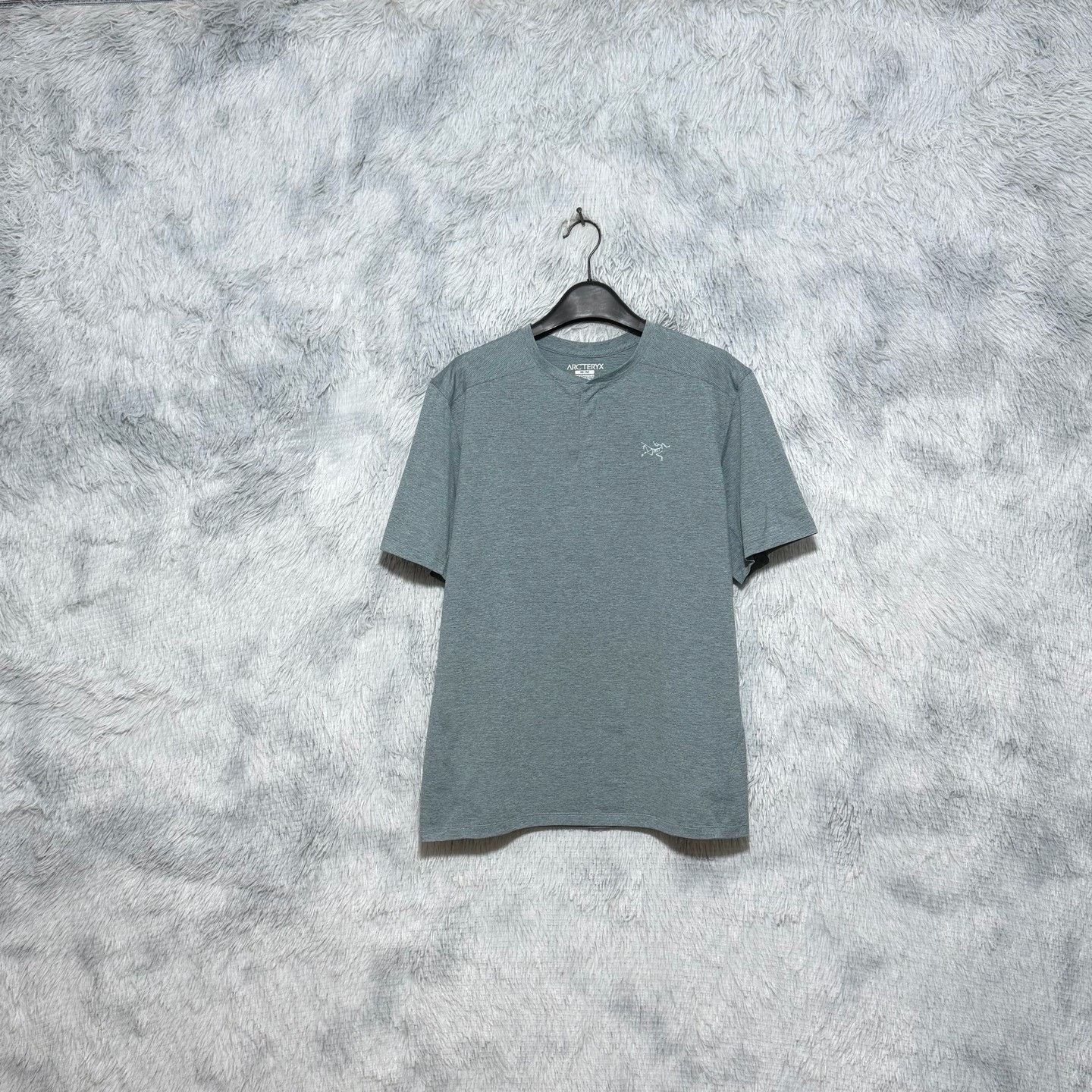 Arc'teryx Arcteryx Kadem Henley Quick-Dry Tee Size US M / EU 48-50 / 2 - 1 Thumbnail