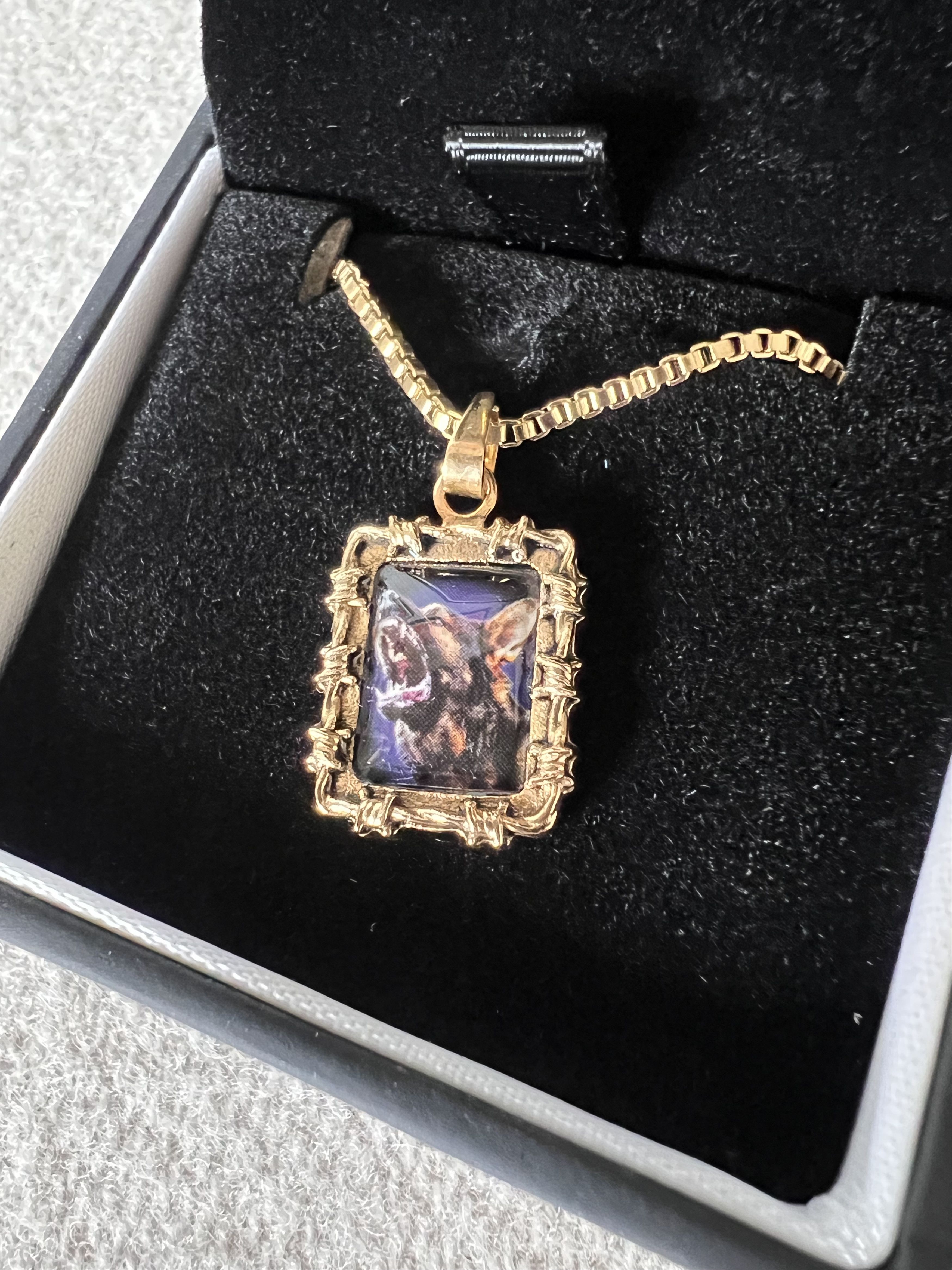 HUF Barbed Wire Dog Necklace in Gold