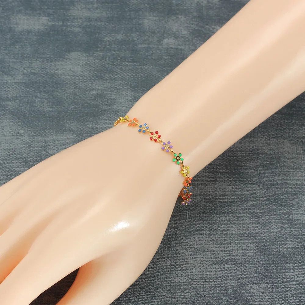 Jewelry Flower Chain Bracelet Size ONE SIZE - 4 Thumbnail