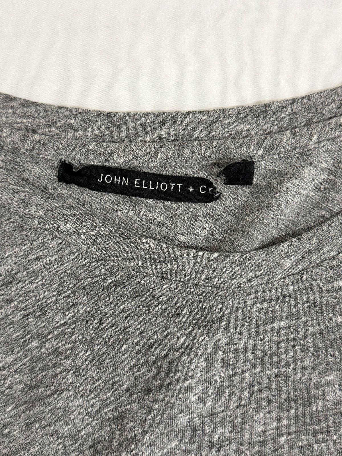 John Elliott John Elliott Curve U-Neck Tee Size US L / EU 52-54 / 3 - 3 Thumbnail
