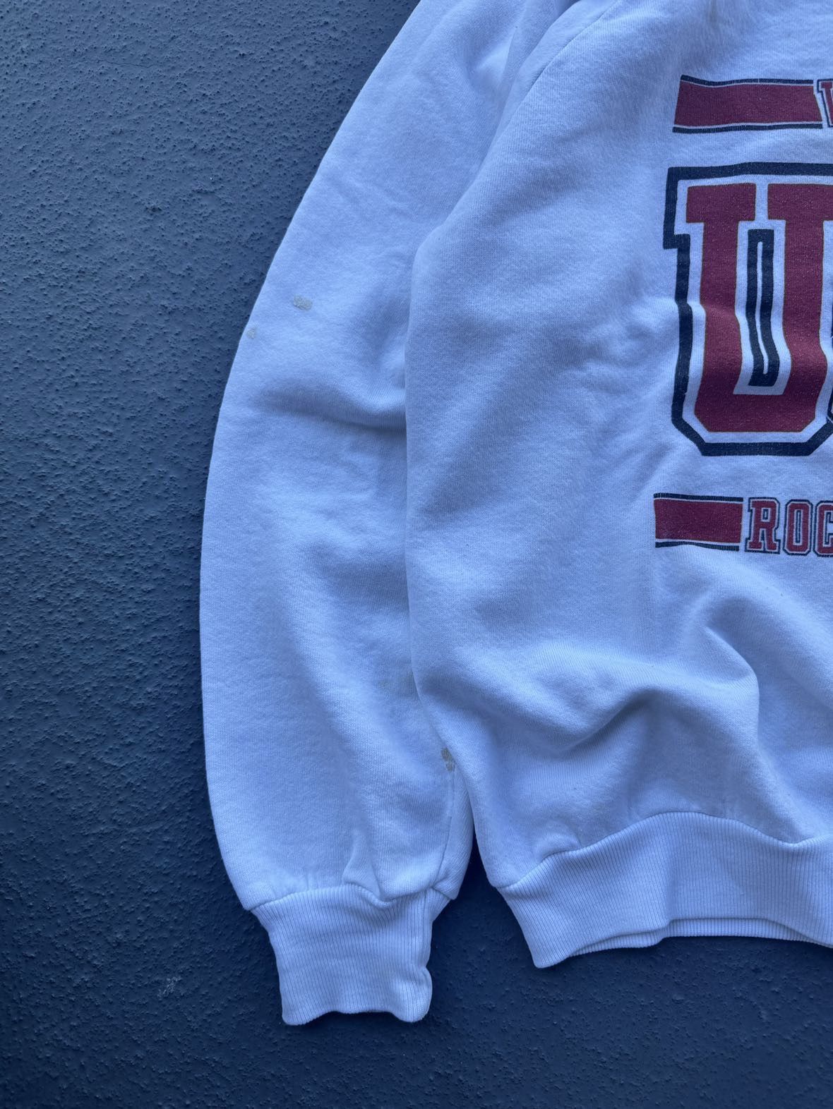 Other × Vintage Vintage Jerzees Men’s White and Red Sweater Size US L / EU 52-54 / 3 - 4 Thumbnail