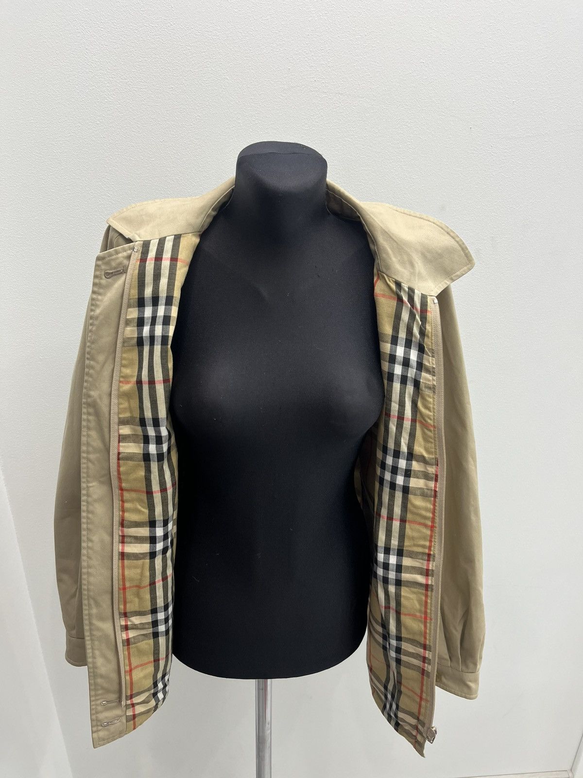 Burberry Vintage 90’s Burberrys Nova Check Lining Collared Jacket Size L / US 10 / IT 46 - 5 Thumbnail